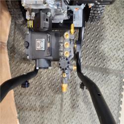 HOUSTON LOCATION - AS-IS DEWALT 3600 PSI 2.5 GPM Gas Cold Water Professional Pressure Washer with HONDA GX200 Engine