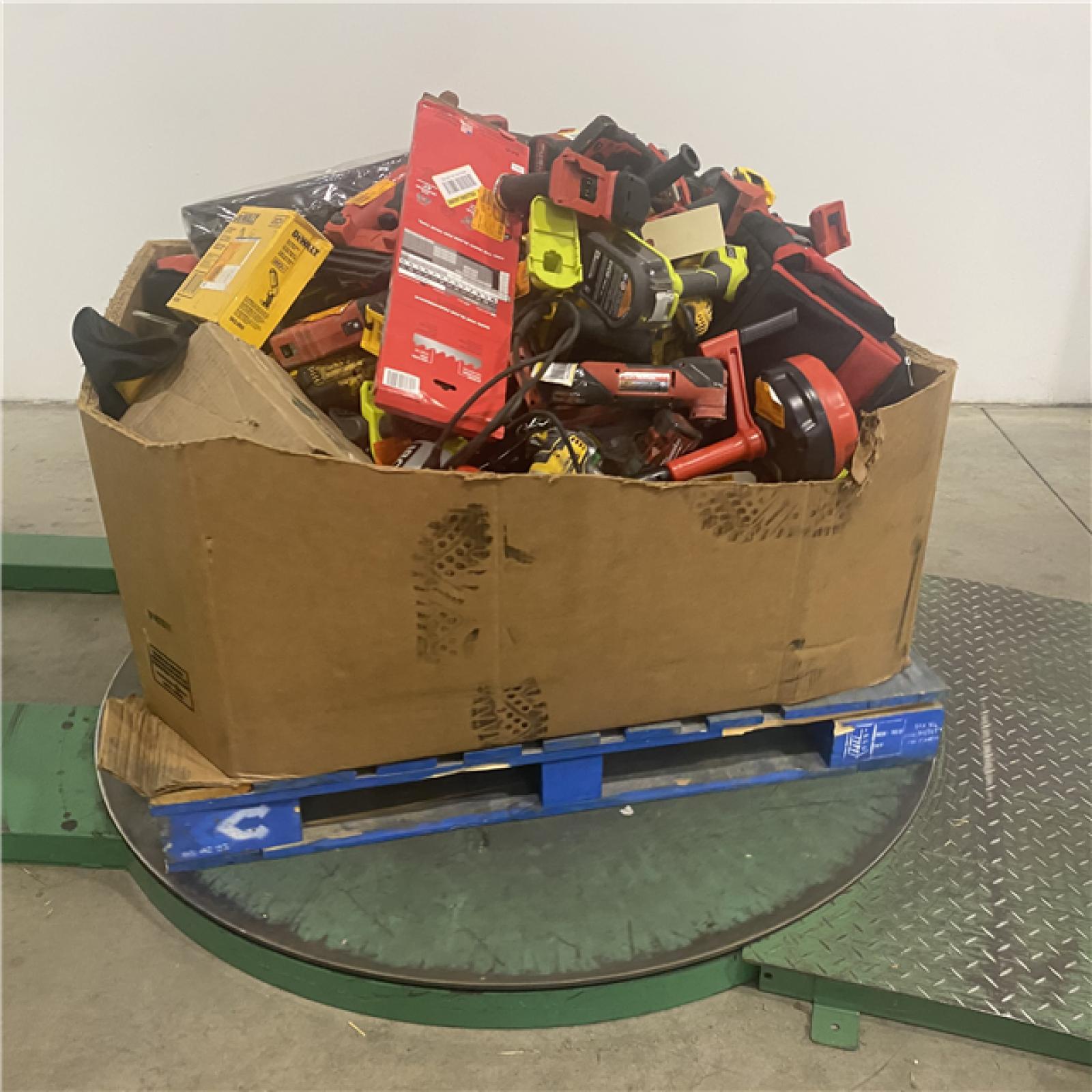 Dallas Location - As-Is Tool Pallet