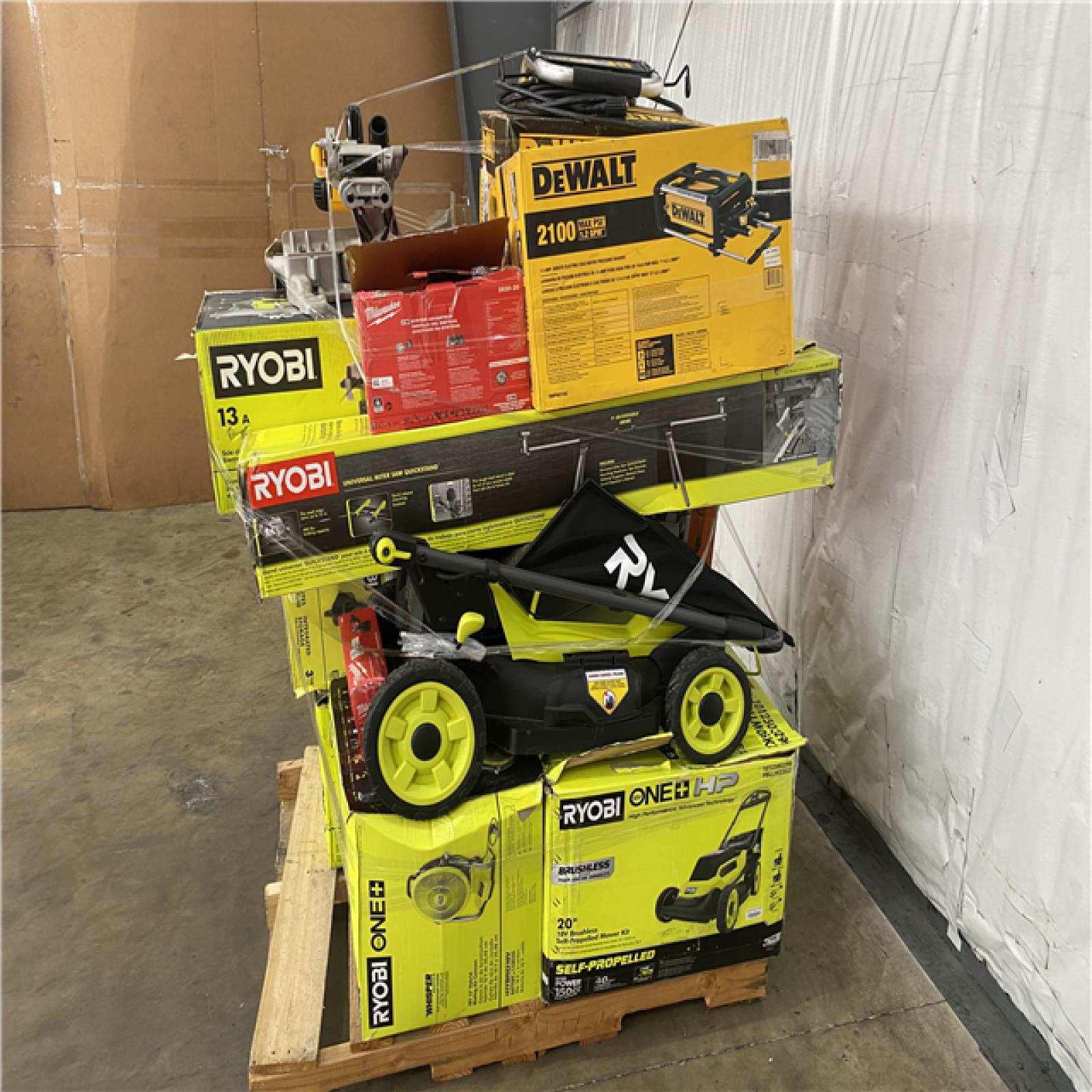 Houston Location AS IS - Tool Pallet