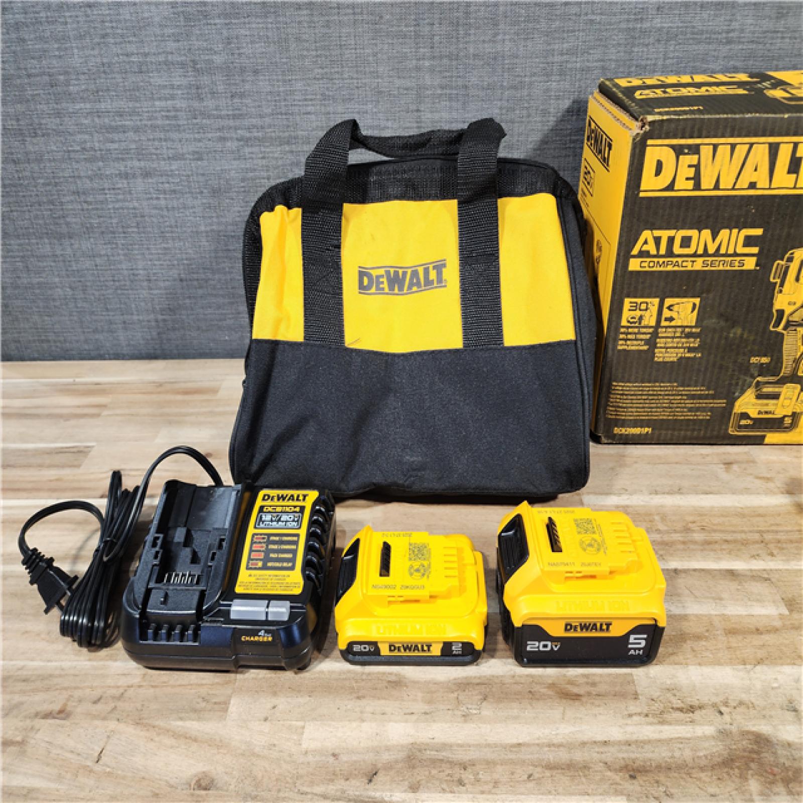 HOUSTON LOCATION - AS-IS (APPEARS LIKE NEW) DEWALT ATOMIC 20V MAX Lithium-Ion Cordless 2-Tool Combo Kit
