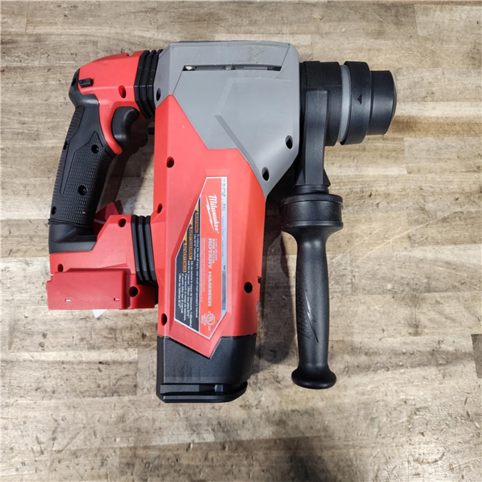 HOUSTON LOCATION - AS-IS Milwaukee 2915-20 M18 FUEL 18-Volt Lithium-Ion Brushless Cordless SDS-Plus 1-1/8 in. Rotary Hammer Drill (Tool-Only)