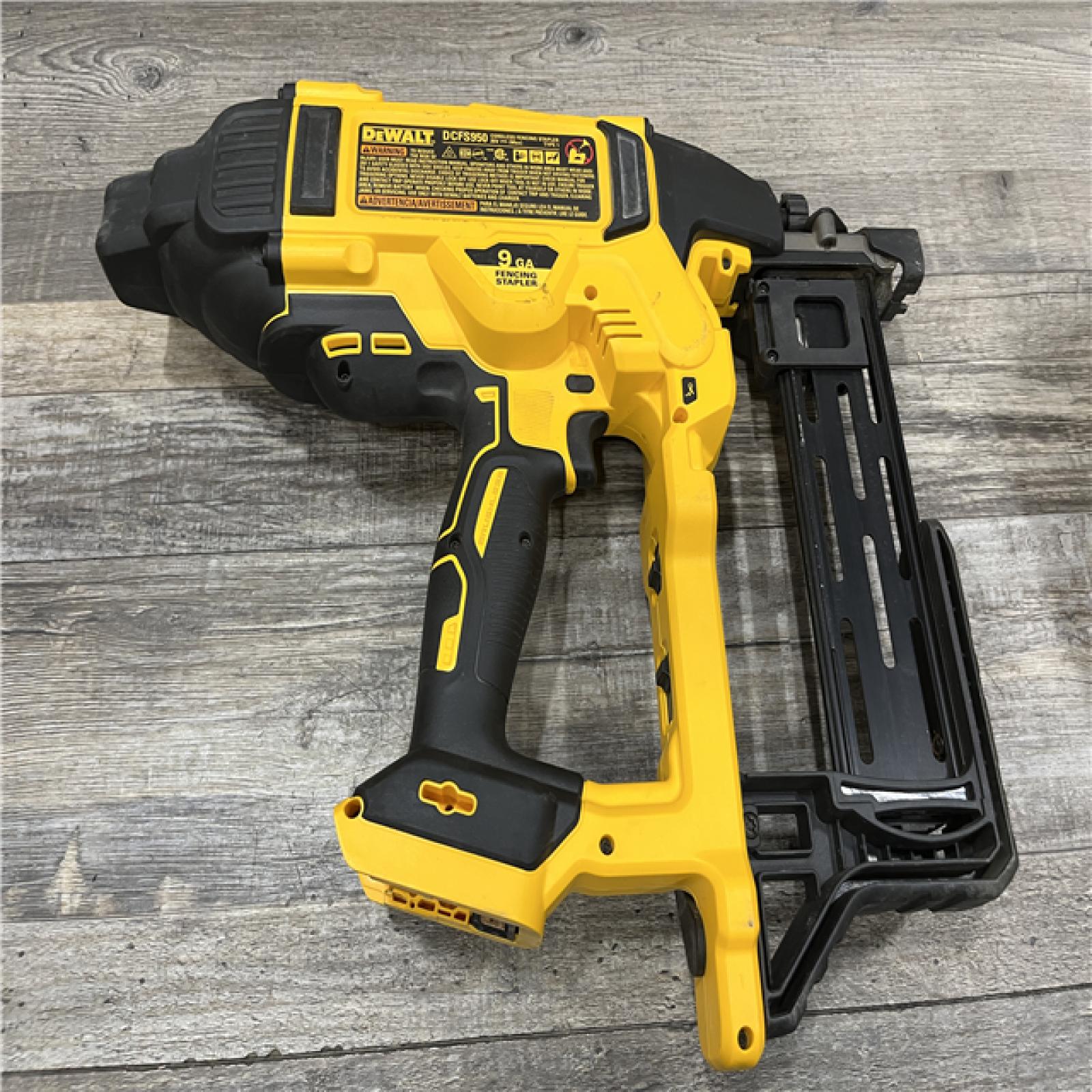 AS-IS DEWALT 20V MAX 9-Gauge Cordless Fencing Stapler (Tool Only)