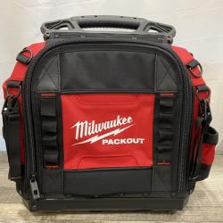 NEW - Milwaukee PACKOUT 15 in. Structured Tool Bag