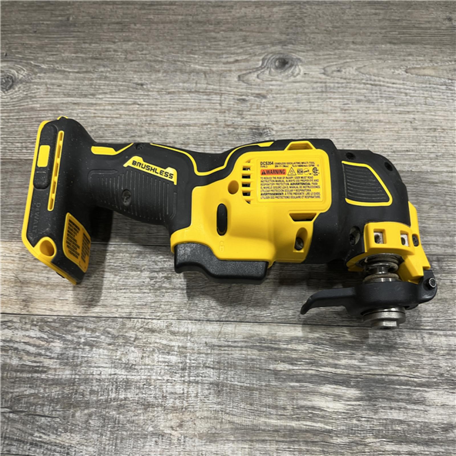 AS-IS DEWALT ATOMIC 20V MAX Cordless Brushless Oscillating Multi Tool Kit