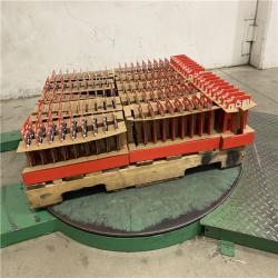 Dallas Location - NEW-  Milwaukee FASTBACK Compact Folding Utility Knife Pallet