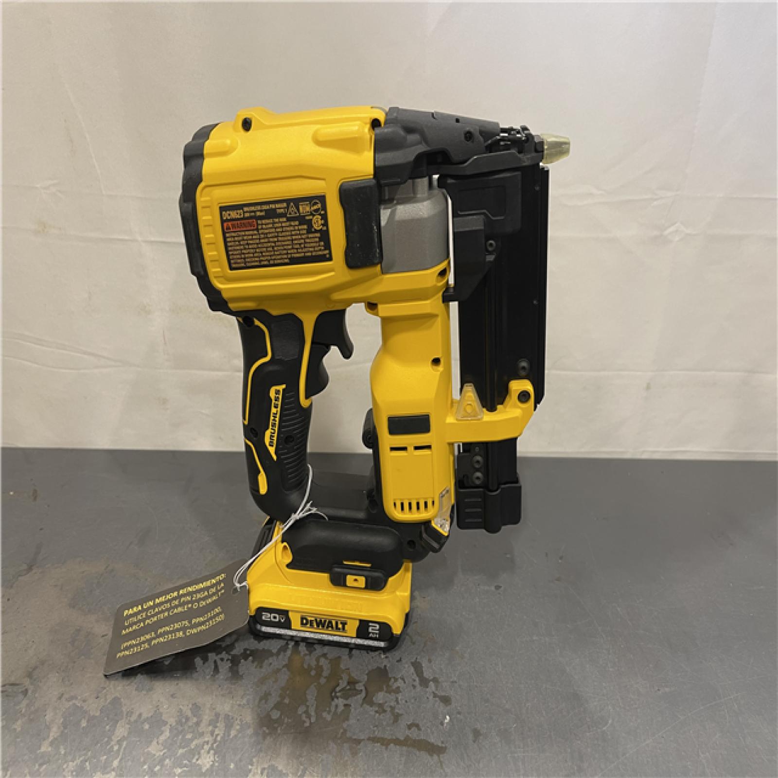 AS-IS - DeWalt ATOMIC 20V MAX Lithium Ion Cordless 23 Gauge Pin Nailer Kit