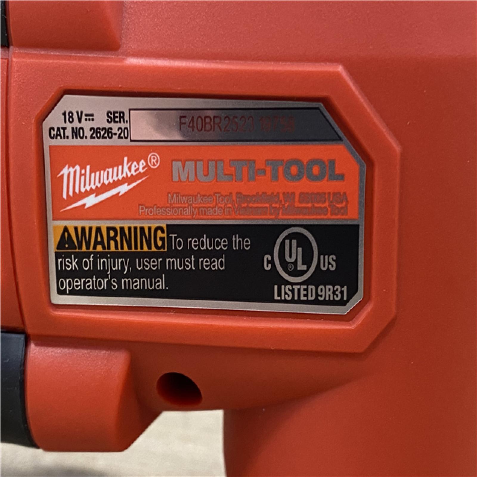 AS-IS Milwaukee 18V Lithium-Ion Cordless Oscillating Multi-Tool (Tool-Only)