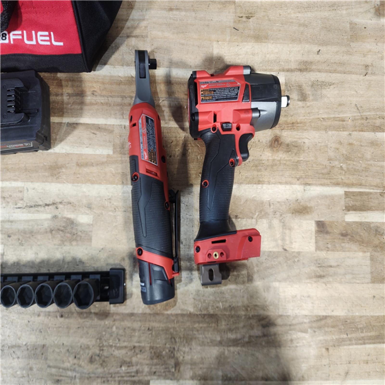 HOUSTON LOCATION - AS - IS Milwaukee 2 Tool Combo Kit W/ (2) Battery & Charger & SOCKET WRENCHES