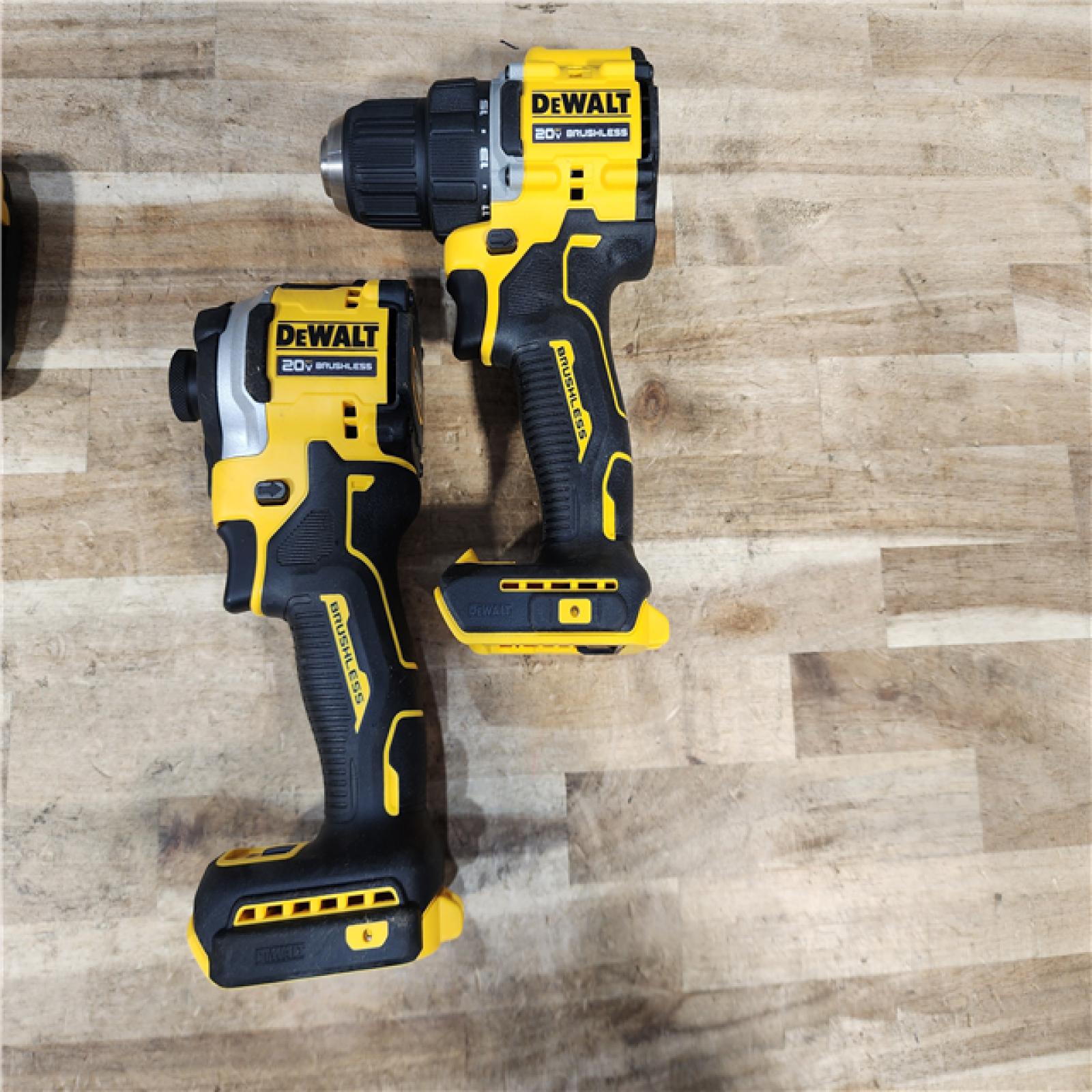 HOUSTON LOCATION - AS-IS DEWALT 2 TOOL COMBO KIT W/ (2) BATTERY & CHARGER