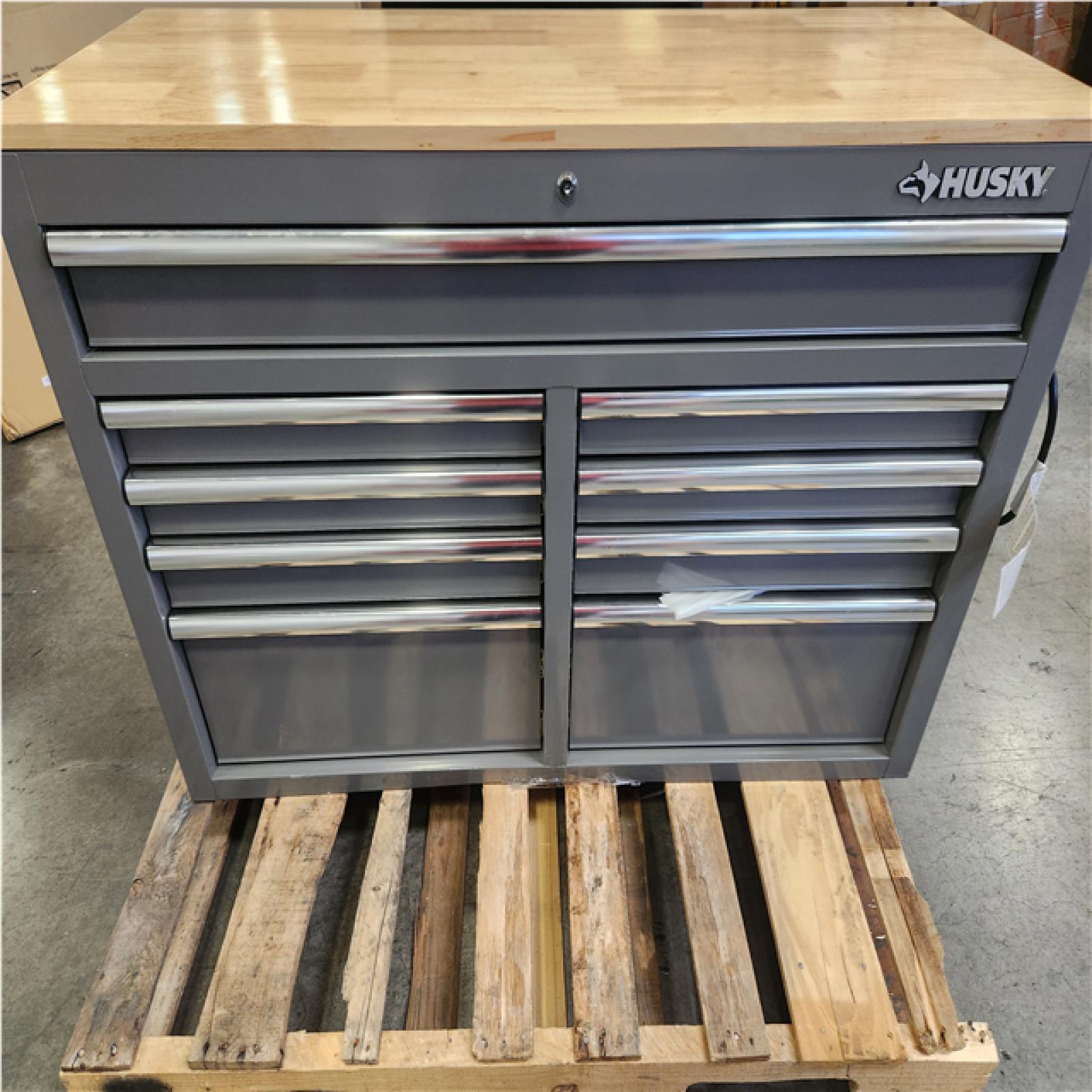 Phoenix LIKE NEW Husky Tool Storage 46 in. W Gloss Gray Mobile Workbench Cabinet