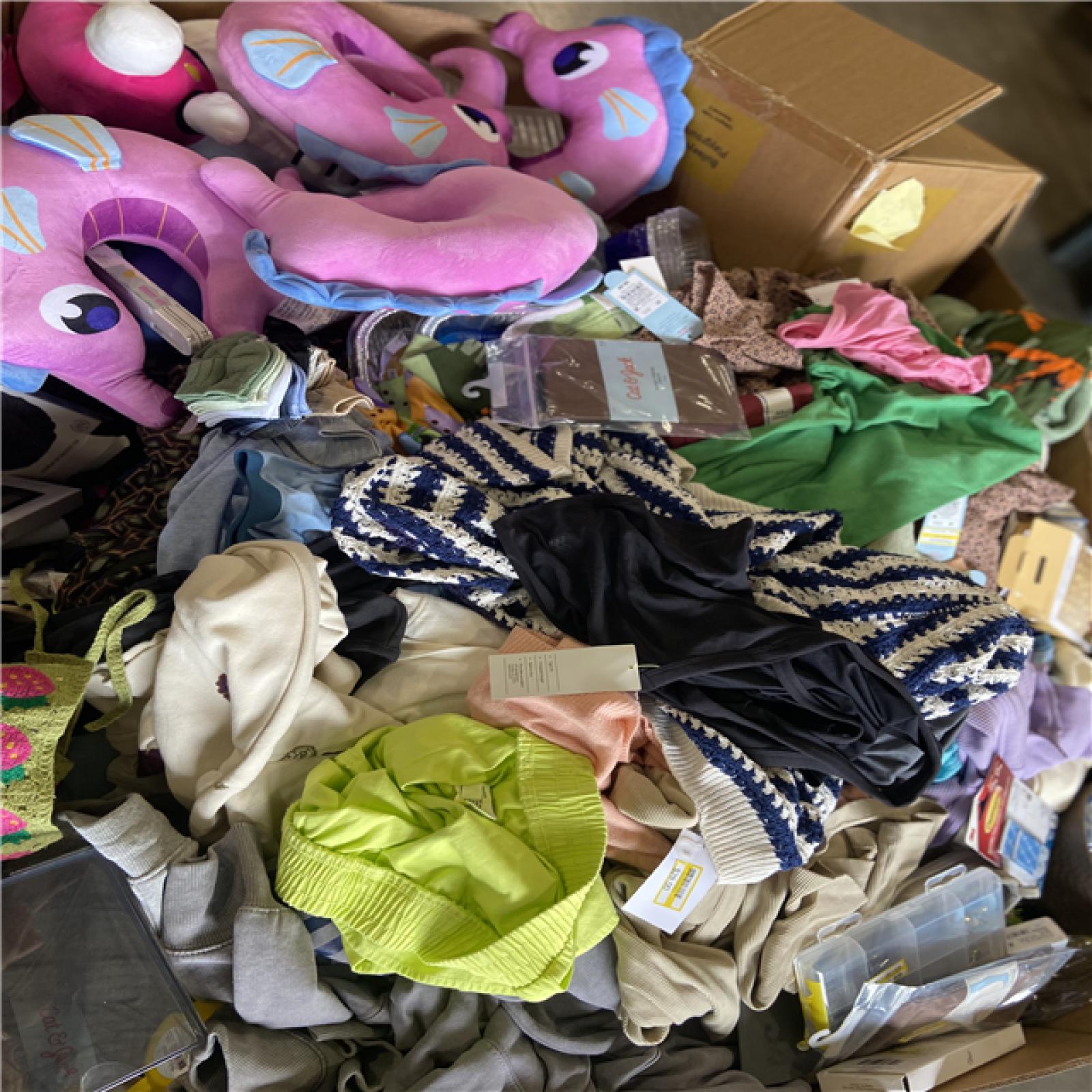 DALLAS LOCATION - BULLSEYE CLOTHING, HOME GOODS PALLET