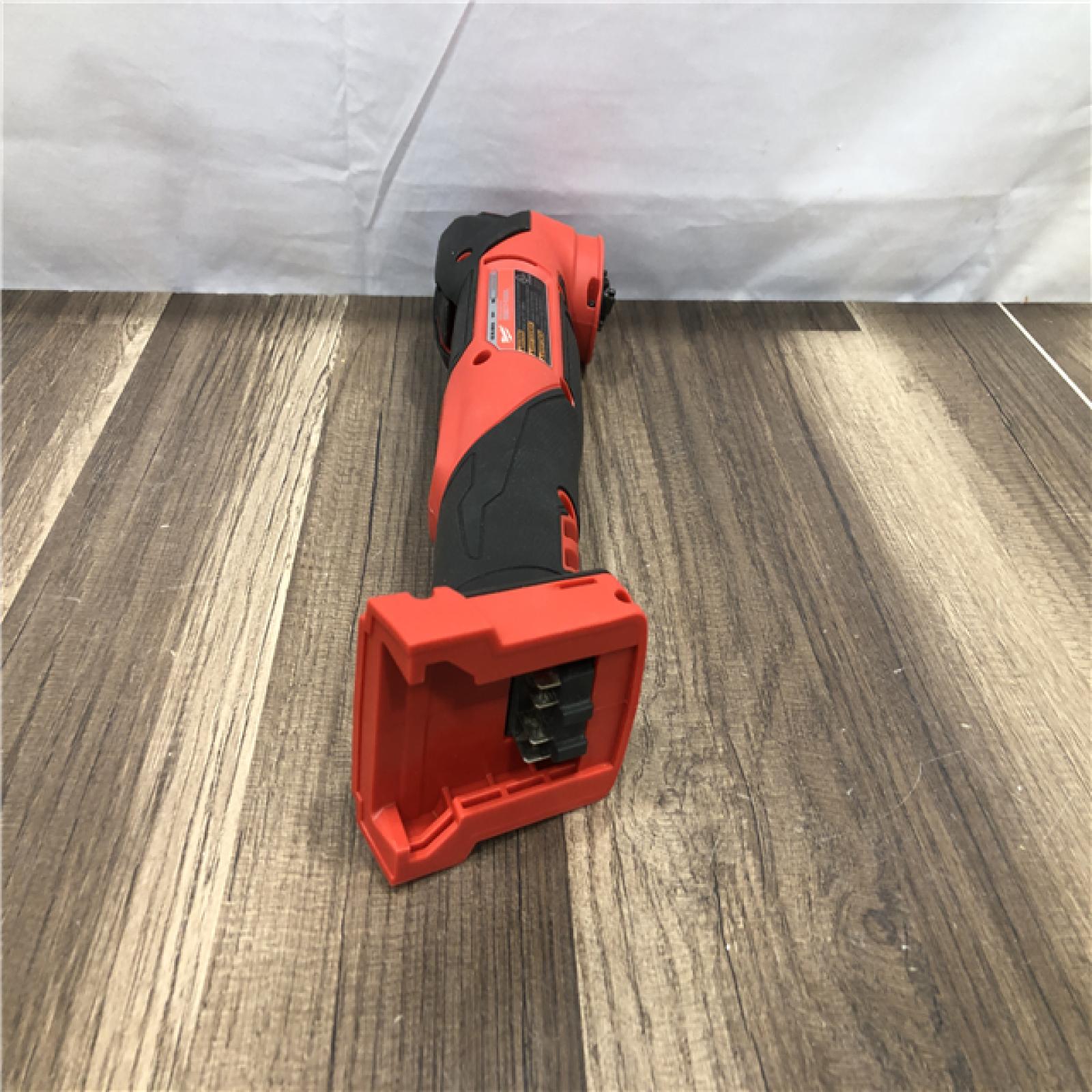 AS-IS Milwaukee  FUEL 18V Lithium-Ion Cordless Brushless Oscillating Multi-Tool (Tool-Only)