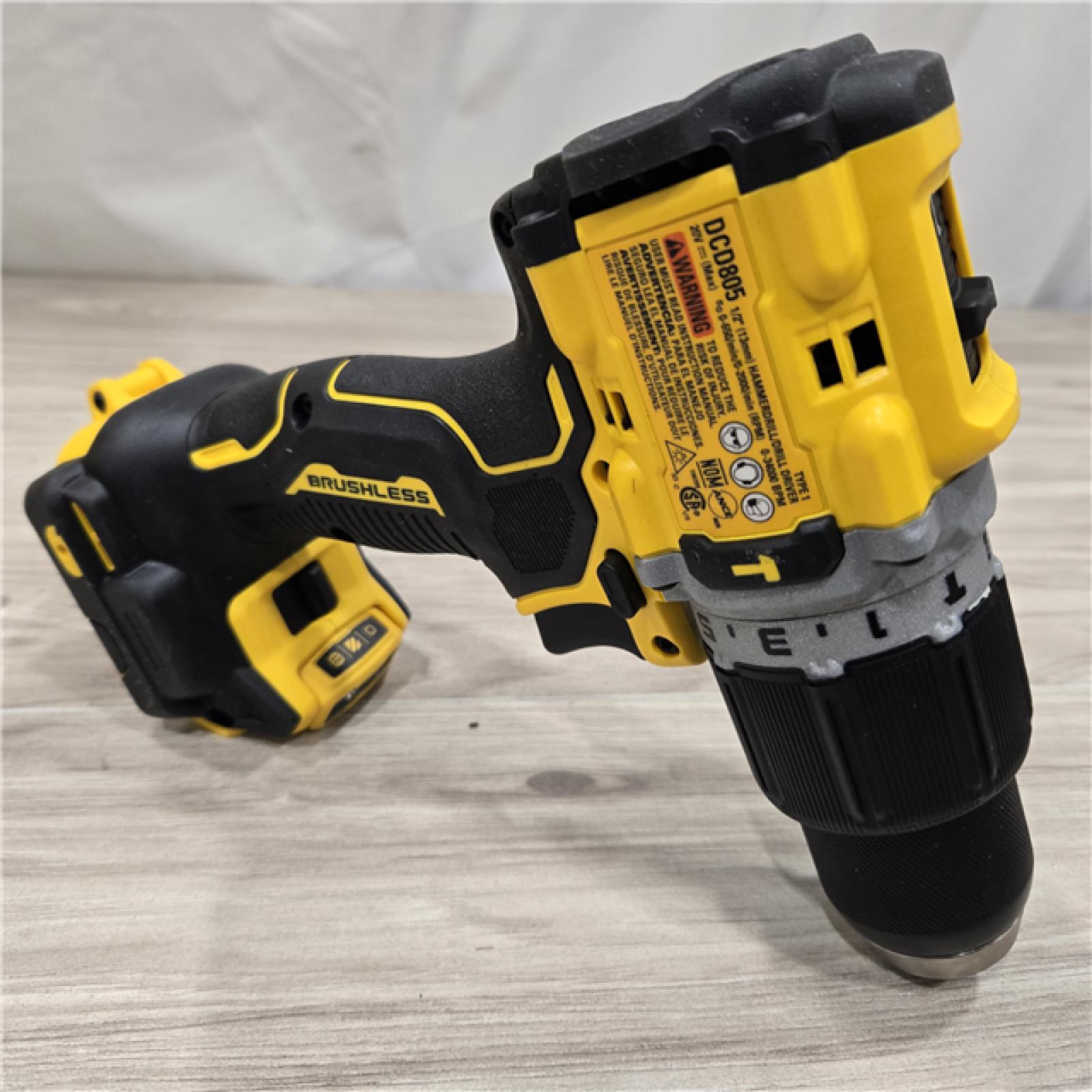 AS-IS DEWALT 20V MAX XR Hammer Drill/ Impact Driver Kit