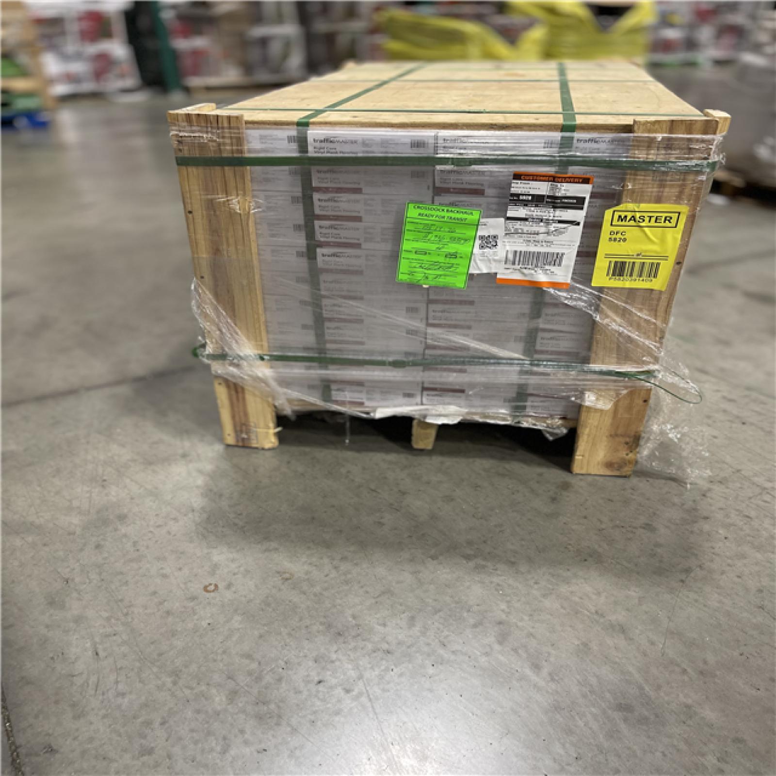 DALLAS LOCATION - TrafficMaster Birchwood Meadows Oak 6 MIL x 6 in. W x 48 in. L Waterproof Click Lock Luxury Vinyl Plank Flooring (21.95 sqft/case)PALLET-(44 CASES)