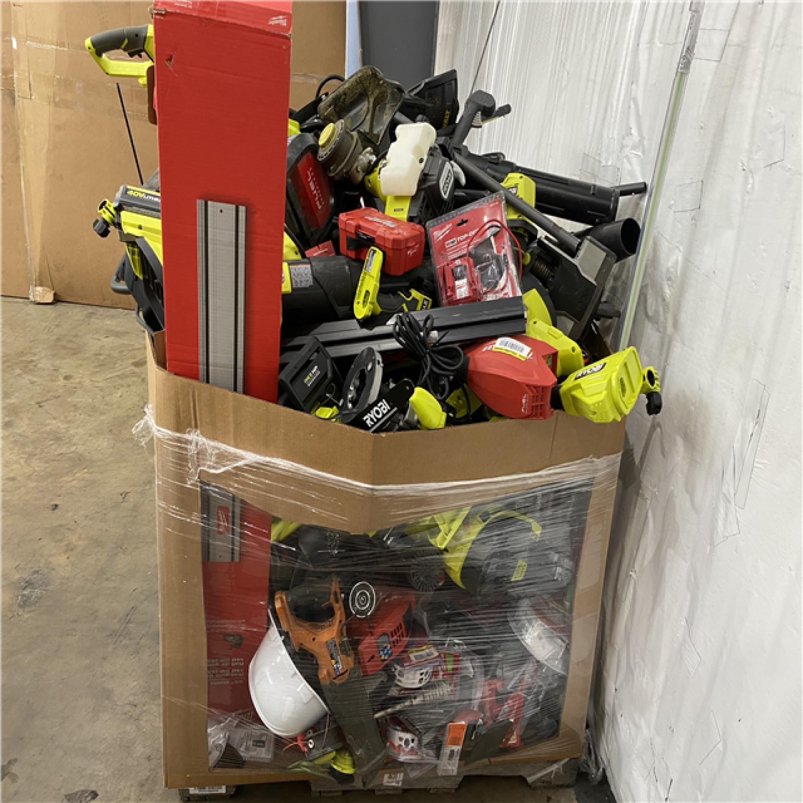 Houston Location AS IS - Tool Pallet