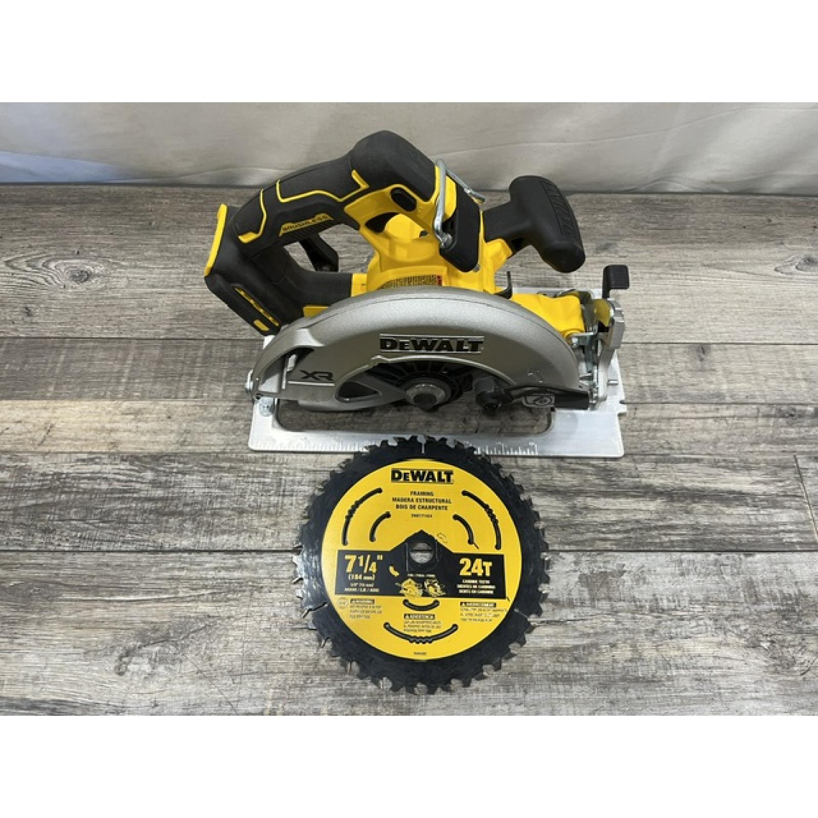 AS-IS DEWALT 20-Volt MAX 7-1/4 in. Cordless Circular Saw (Tool Only)