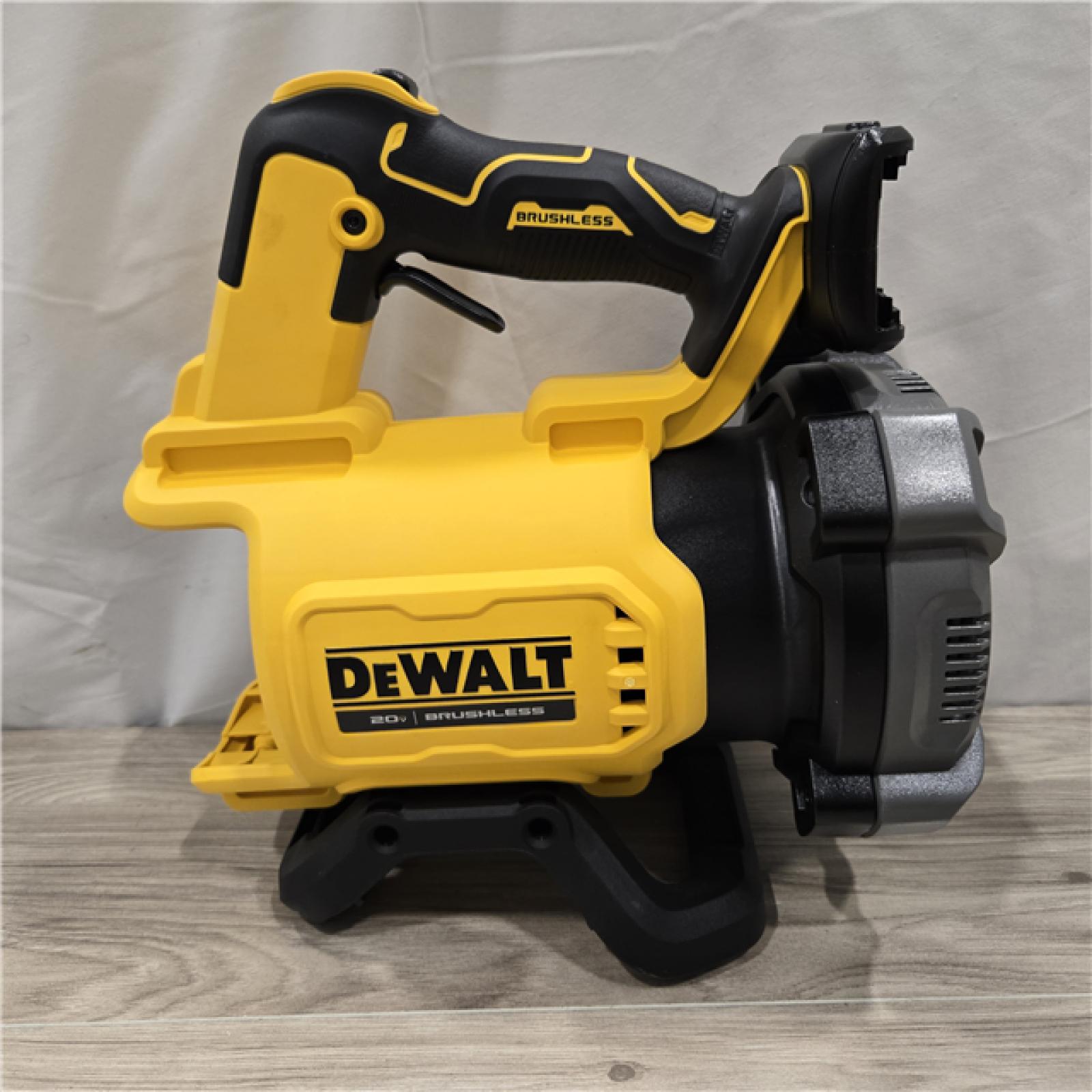 AS-IS DEWALT 20V MAX 125 MPH 450 CFM Cordless Blower (Tool Only)