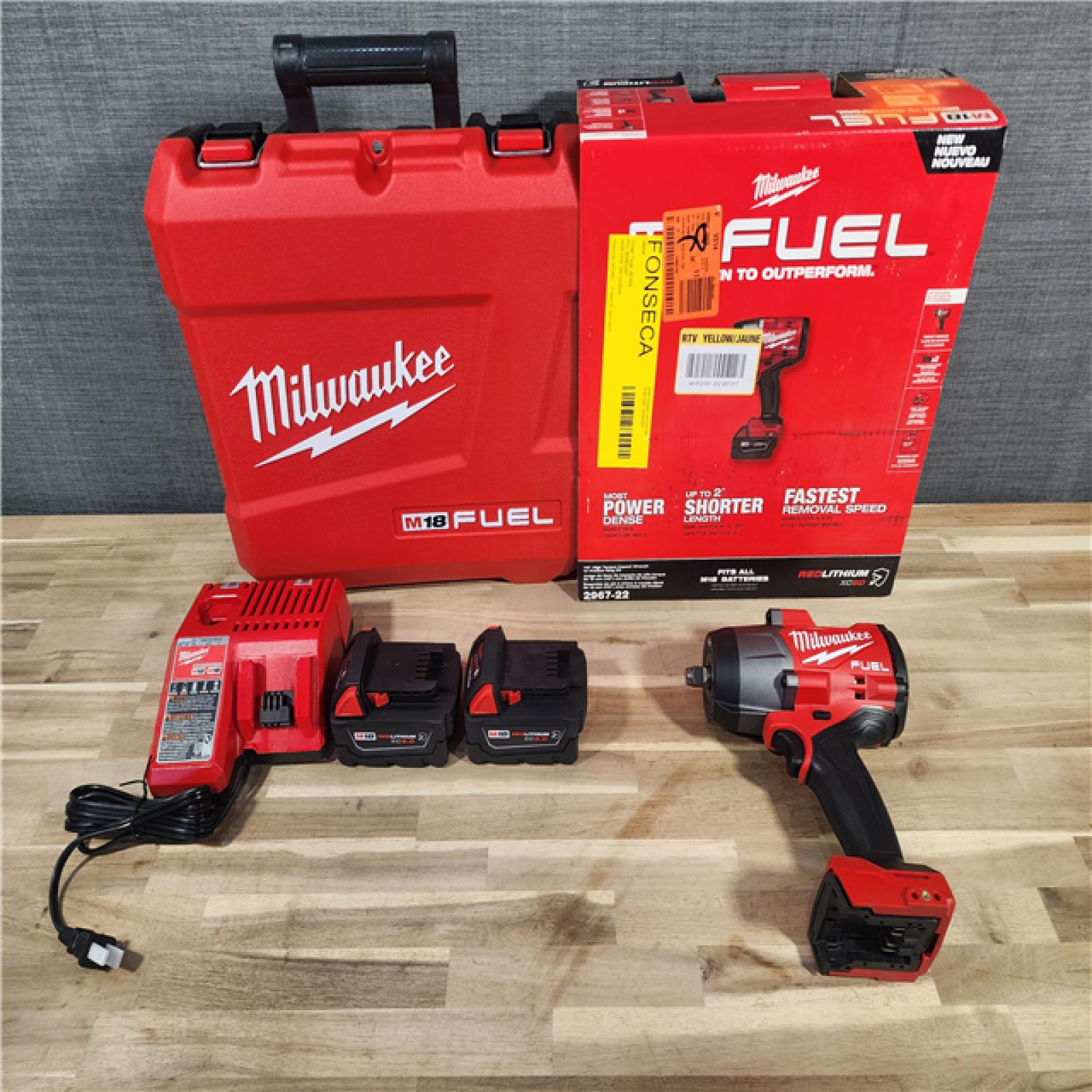 HOUSTON LOCATION - AS-IS (APPEARS LIKE NEW) Milwaukee M18 FUEL 1/2 in. Cordless Brushless High Torque Impact Wrench Kit (Battery & Charger)