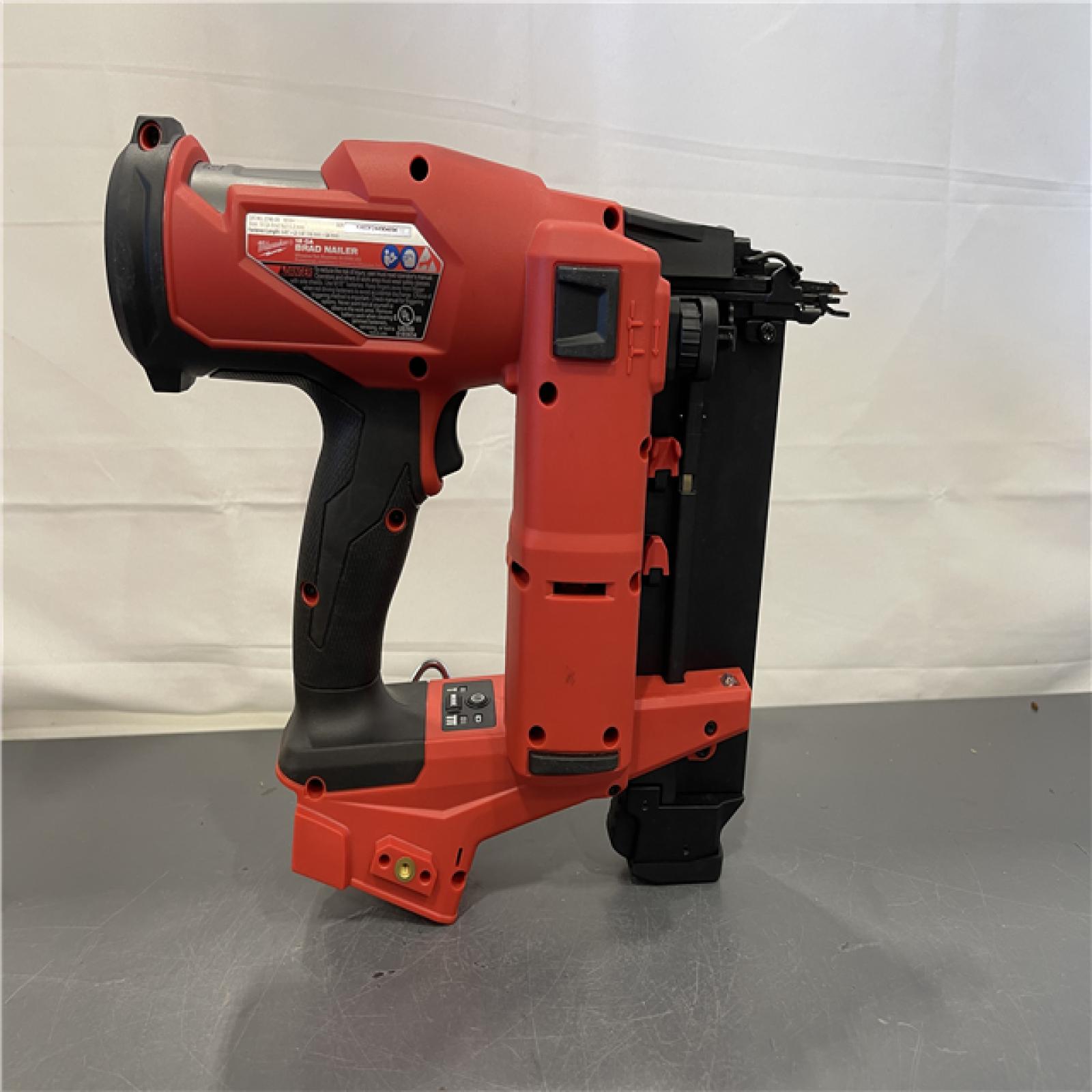 AS-IS - Milwaukee M18 Fuel 18V Brushless 18-Gauge Brad Nailer