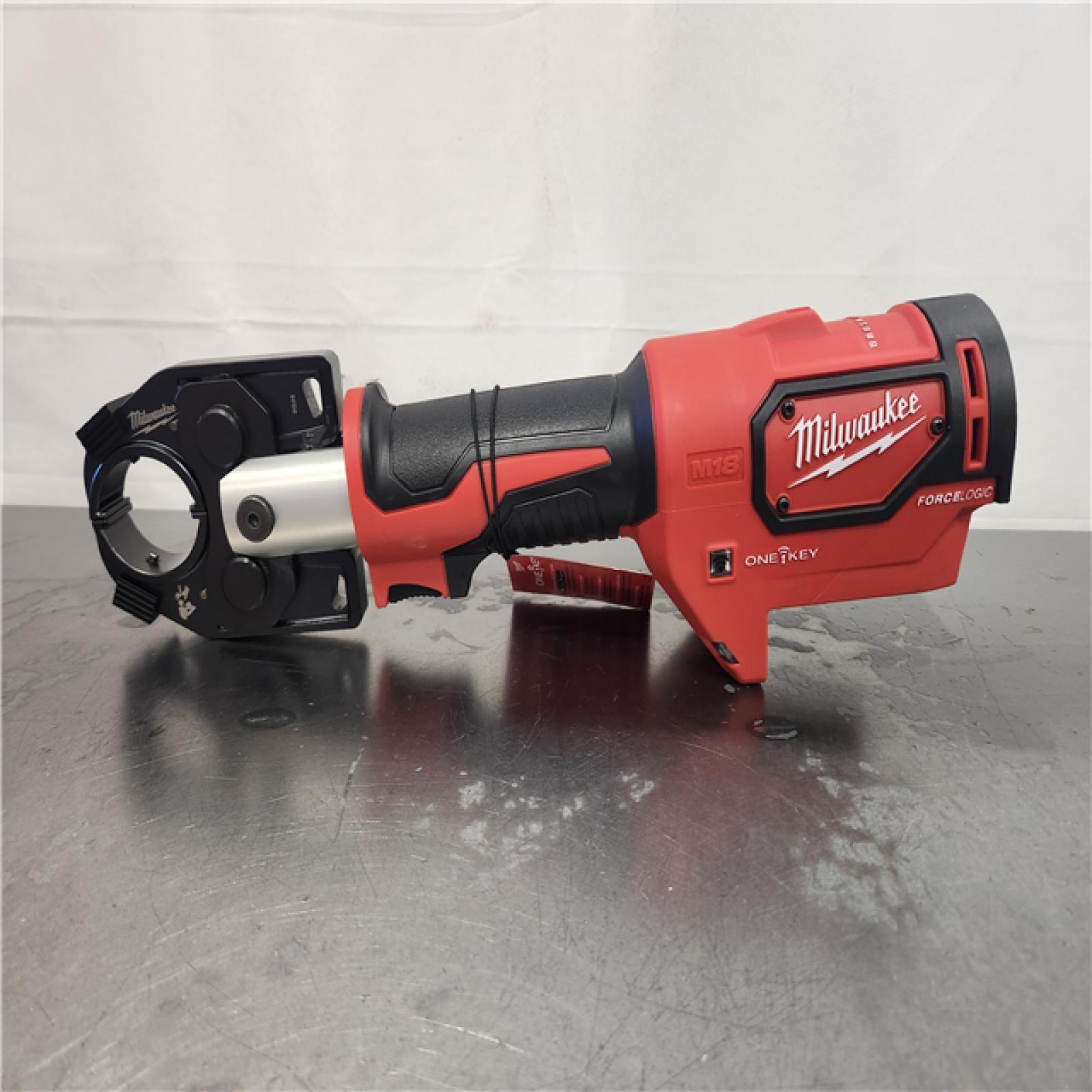 M18 18V Lithium-Ion Cordless FORCE LOGIC 600 MCM Al Crimper with 750 MCM Expanded Jaw