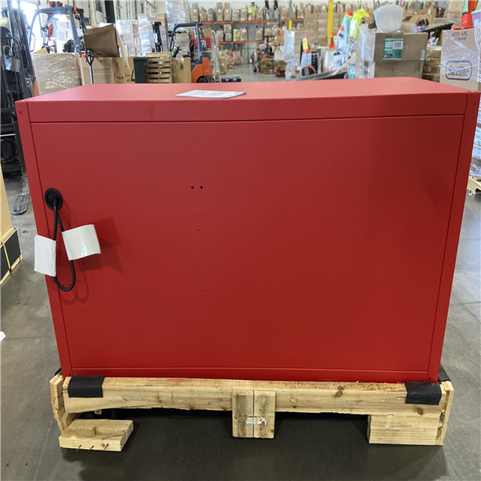DALLAS LOCATION - Milwaukee High Capacity 56 in. W x 22 in. D 10-Drawer Rolling Tool Cabinet