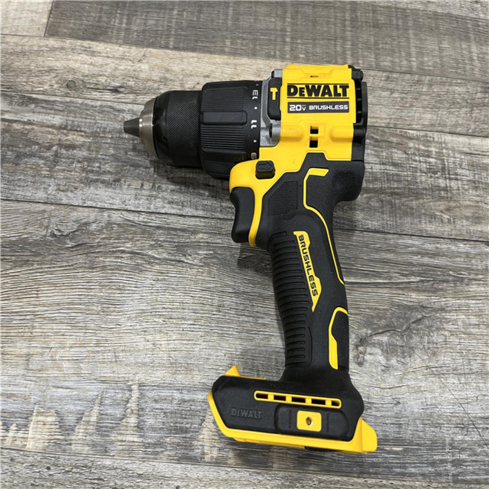 AS-IS DEWALT ATOMIC 20V Lithium-Ion Cordless 1/2 in. Hammer Drill Kit