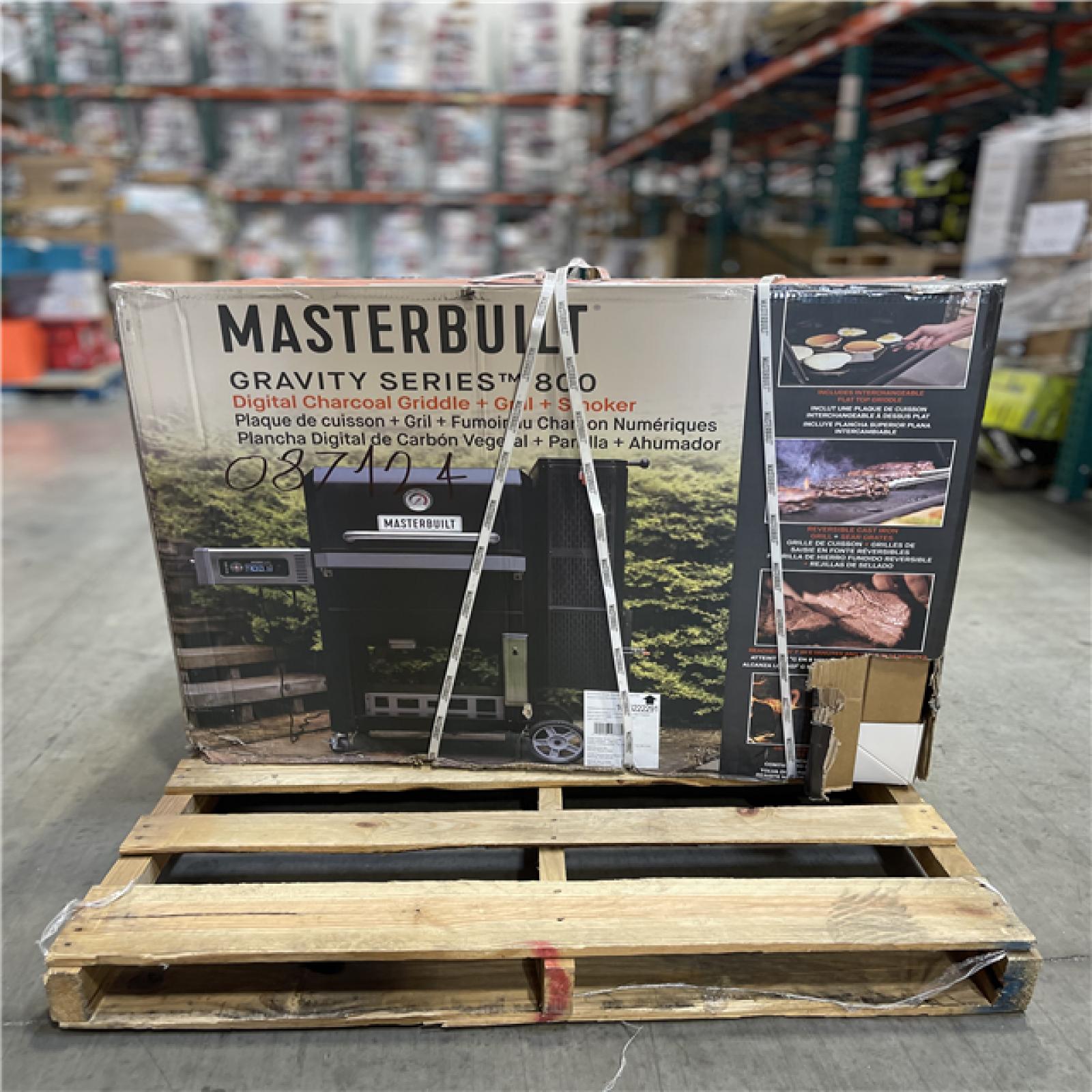 DALLAS LOCATION- NEW!- Masterbuilt Gravity Series 800 Digital WiFi Charcoal Grill  Griddle and Smoker in Black