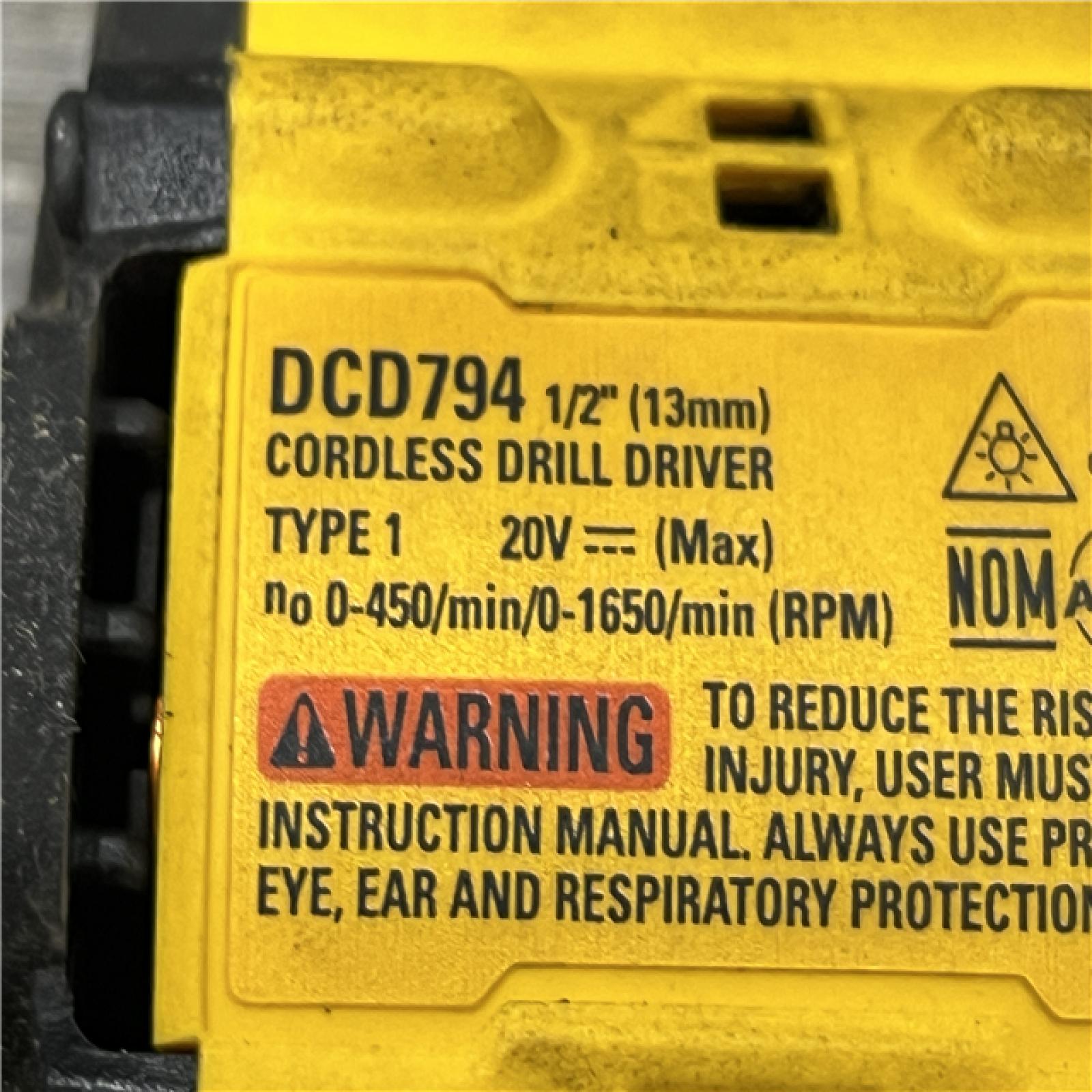 AS-IS DEWALT Atomic 20V Lithium-Ion Cordless Compact 1/2 in. Drill/Driver Kit