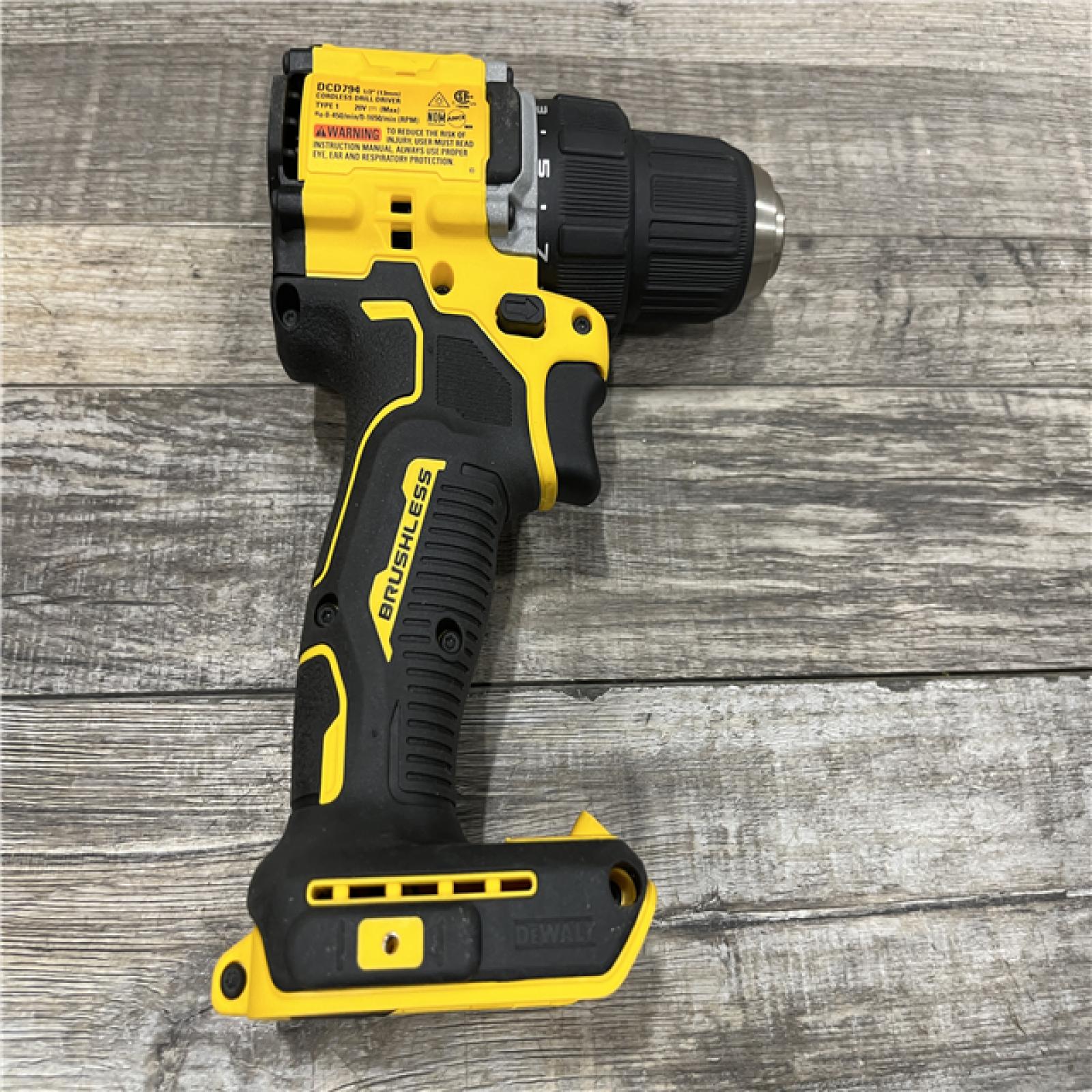 AS-IS DEWALT Atomic 20V Lithium-Ion Cordless Compact 1/2 in. Drill/Driver Kit