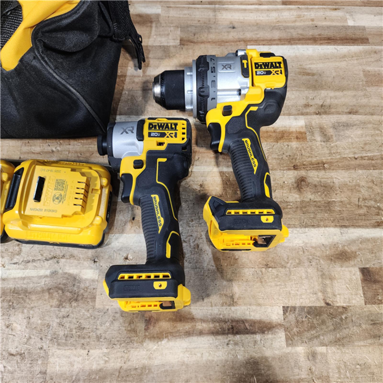 HOUSTON LOCATION - AS - IS DEWALT 20V XR Lithium-Ion Cordless Brushless 1/2 in. Drill/Driver Kit