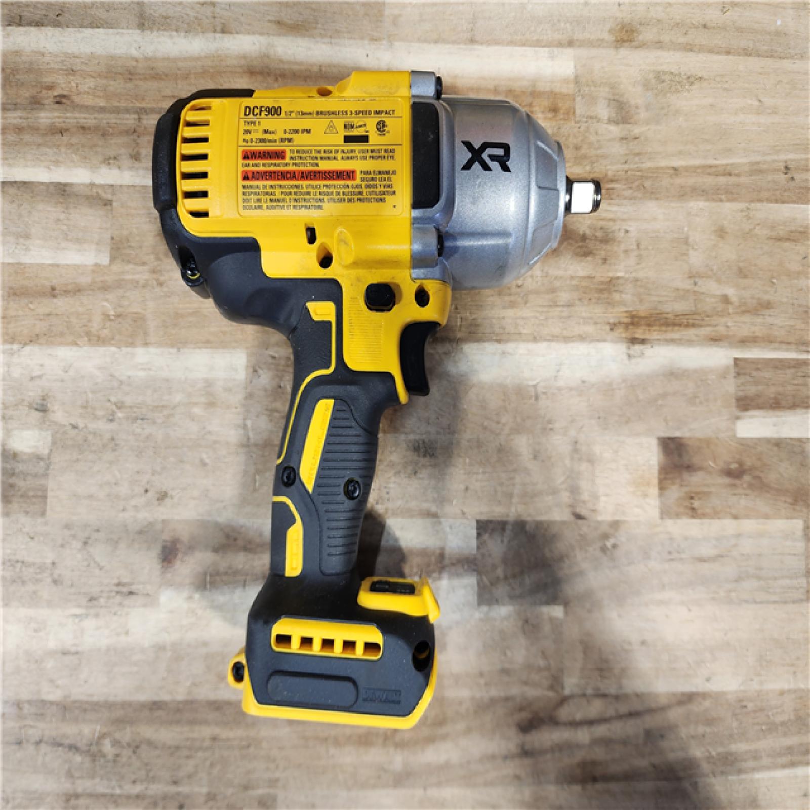HOUSTON LOCATION - AS-IS DEWALT 20V MAX Lithium-Ion Cordless 1/2 in. Impact Wrench Kit