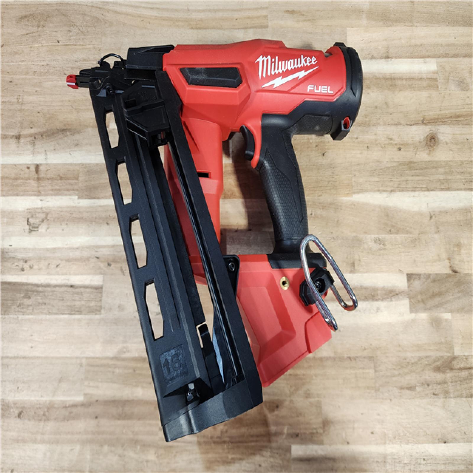 HOUSTON LOCATION - AS-IS Milwaukee  FUEL 18-Volt Lithium-Ion Brushless Cordless Gen II 16-Gauge Angled Finish Nailer (Tool-Only)