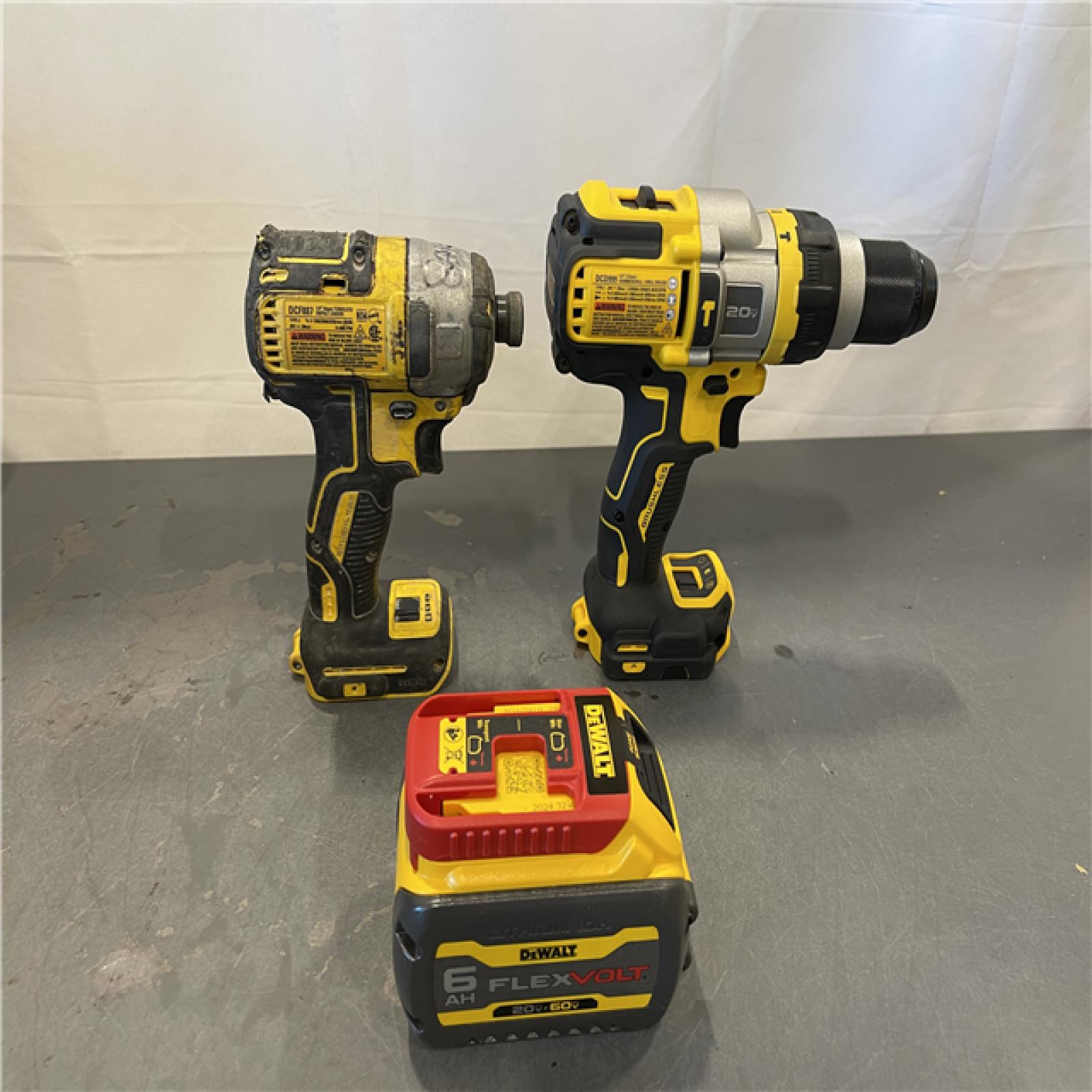 AS-IS - DEWALT 20V MAX Cordless Brushless Hammer Drill/Driver 2 Tool Combo Kit