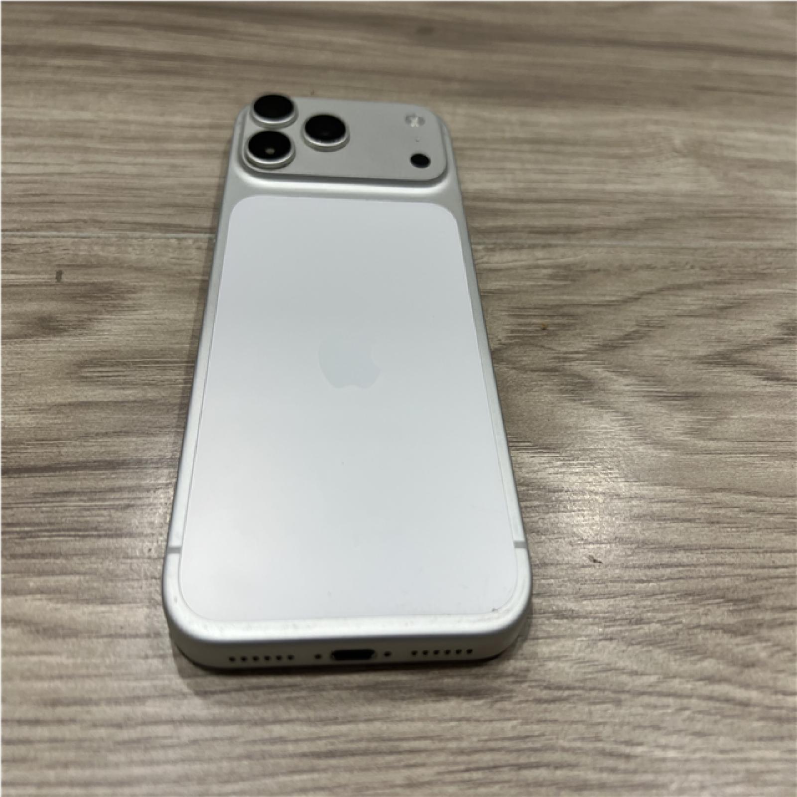 AS-IS Apple - iPhone 17 Pro Max 256GB - Silver