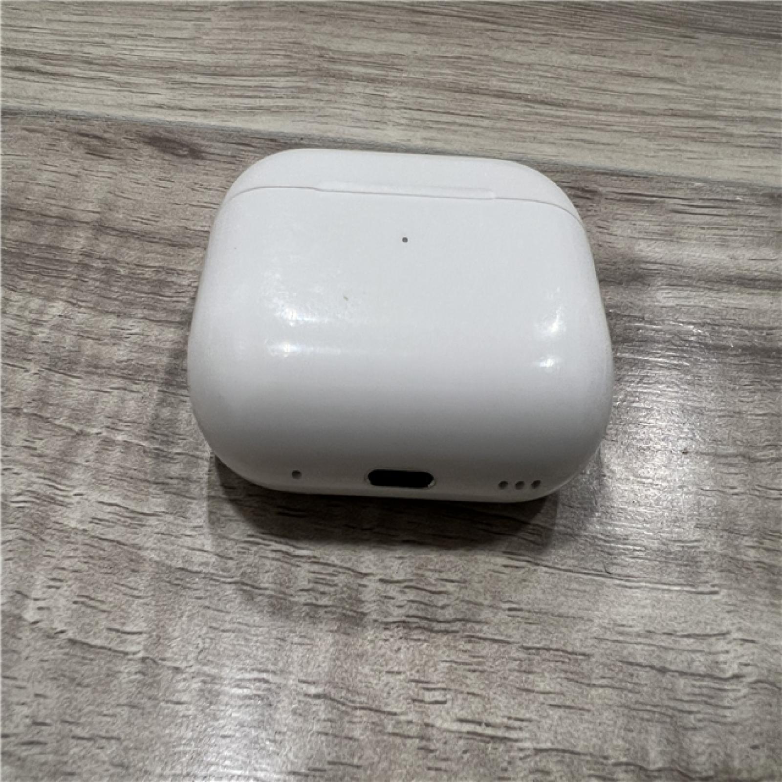 AirPods Pro (2nd Generation) with MagSafe Case