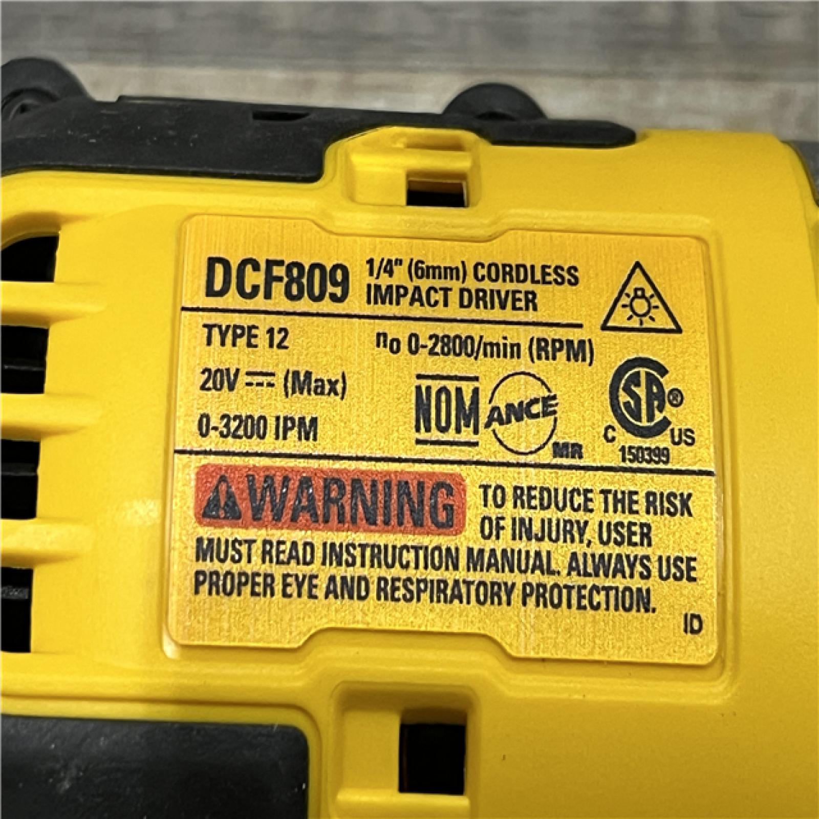 AS-IS DEWALT Atomic 20V Max Lithium-Ion Brushless Cordless Compact 1/4 in. Impact Driver Kit