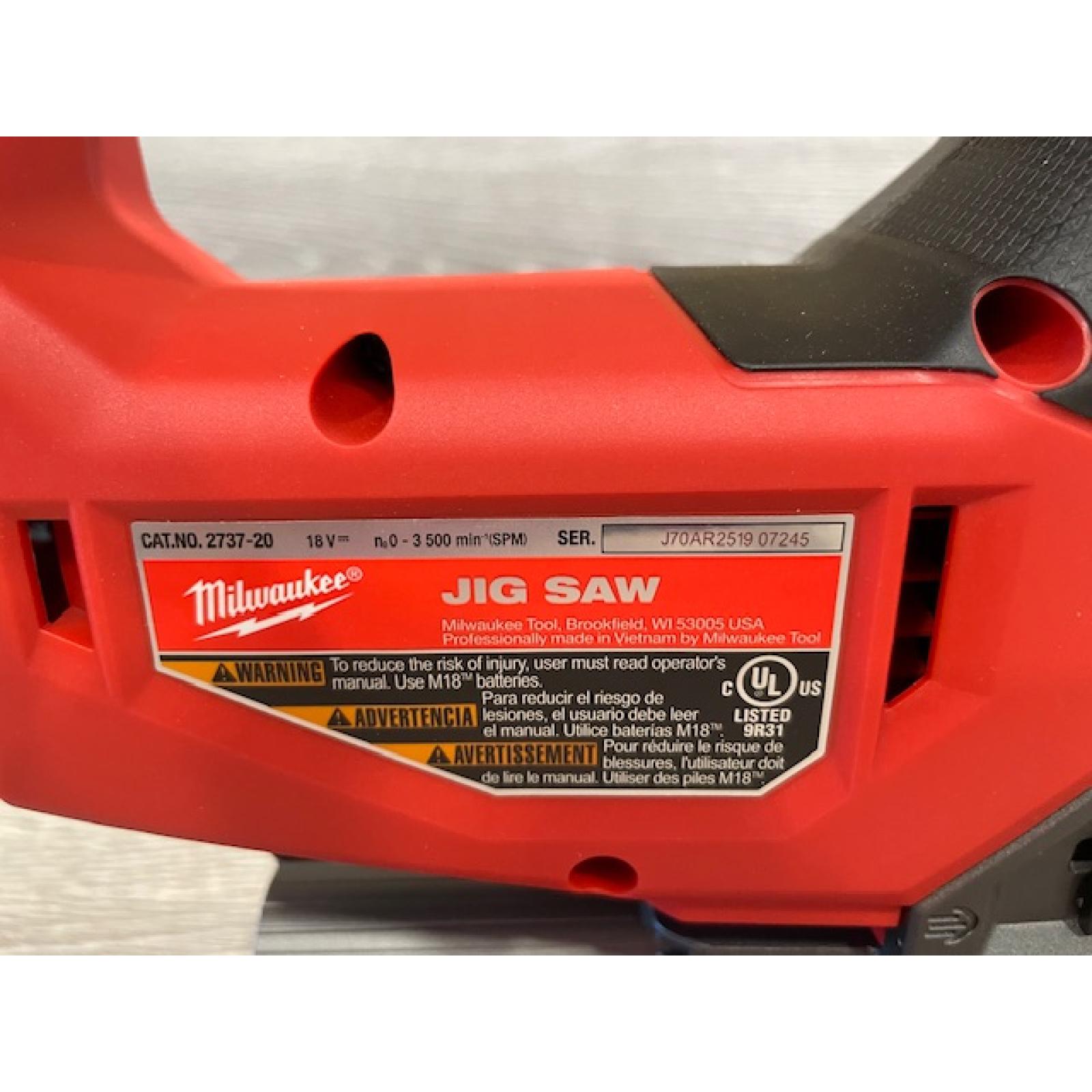 AS -IS Milwaukee FUEL 18V Lithium-Ion Brushless Cordless Jig Saw (Tool-Only)