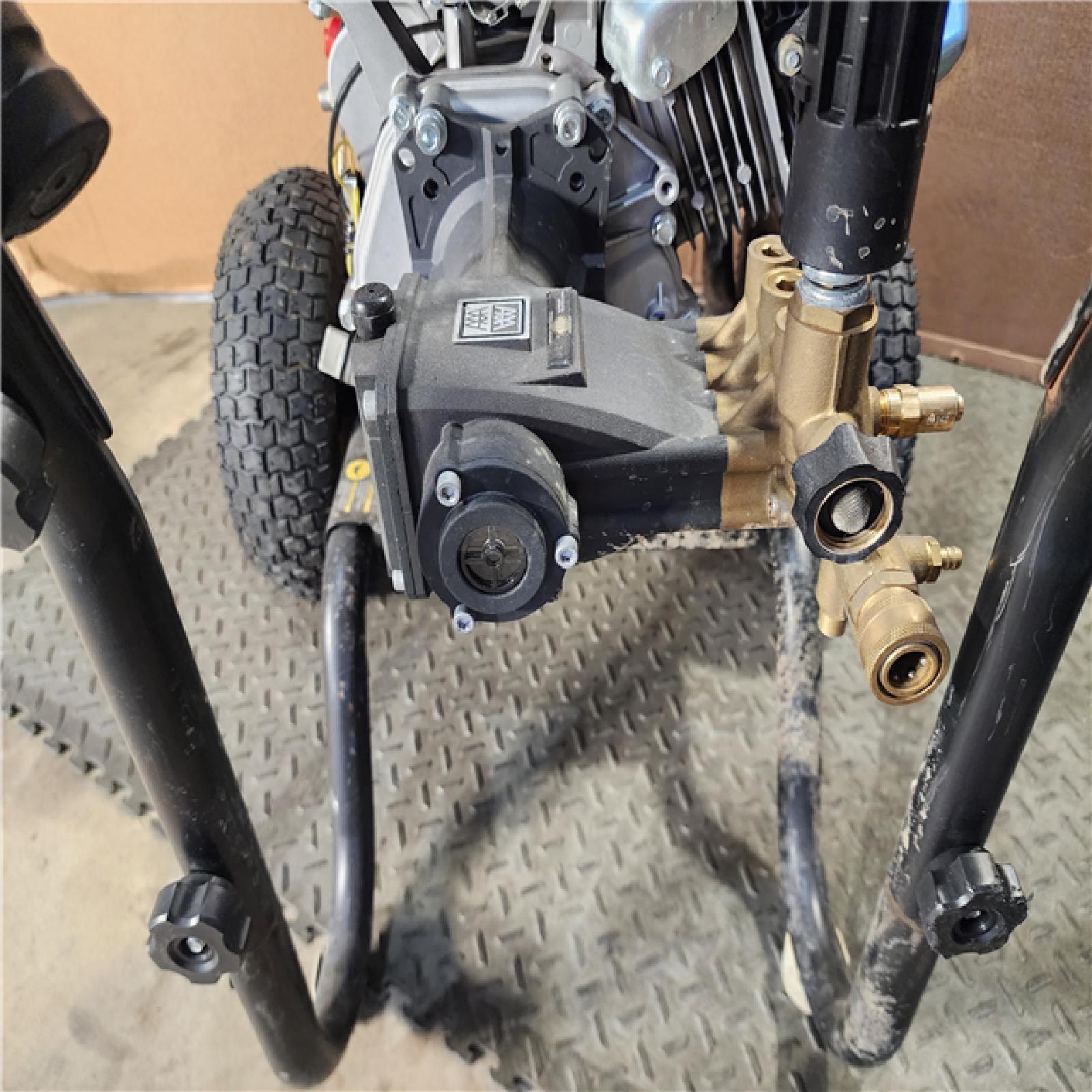 HOUSTON LOCATION - AS-IS DEWALT 4400 PSI 4.0 GPM Cold Water Gas Pressure Washer