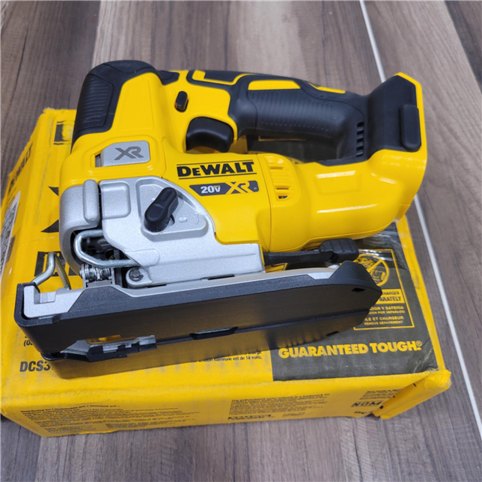 GOOD DEWALT 20V MAX XR Cordless Brushless Jigsaw (Tool Only)
