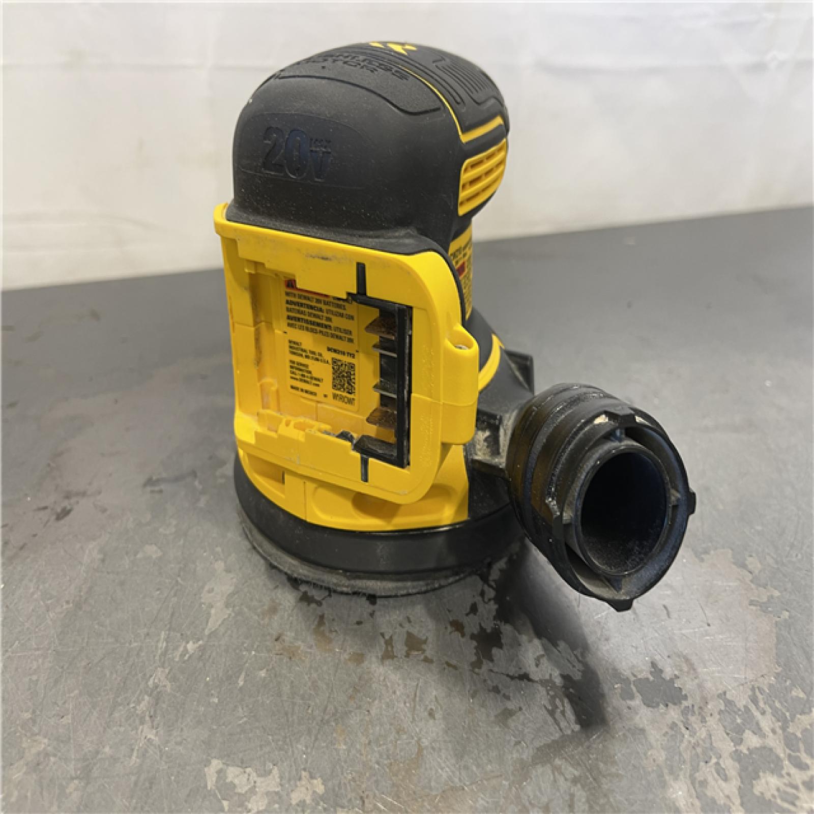 AS-IS - DEWALT 20V MAX XR Cordless Brushless 5 in. Random Orbital Sander
