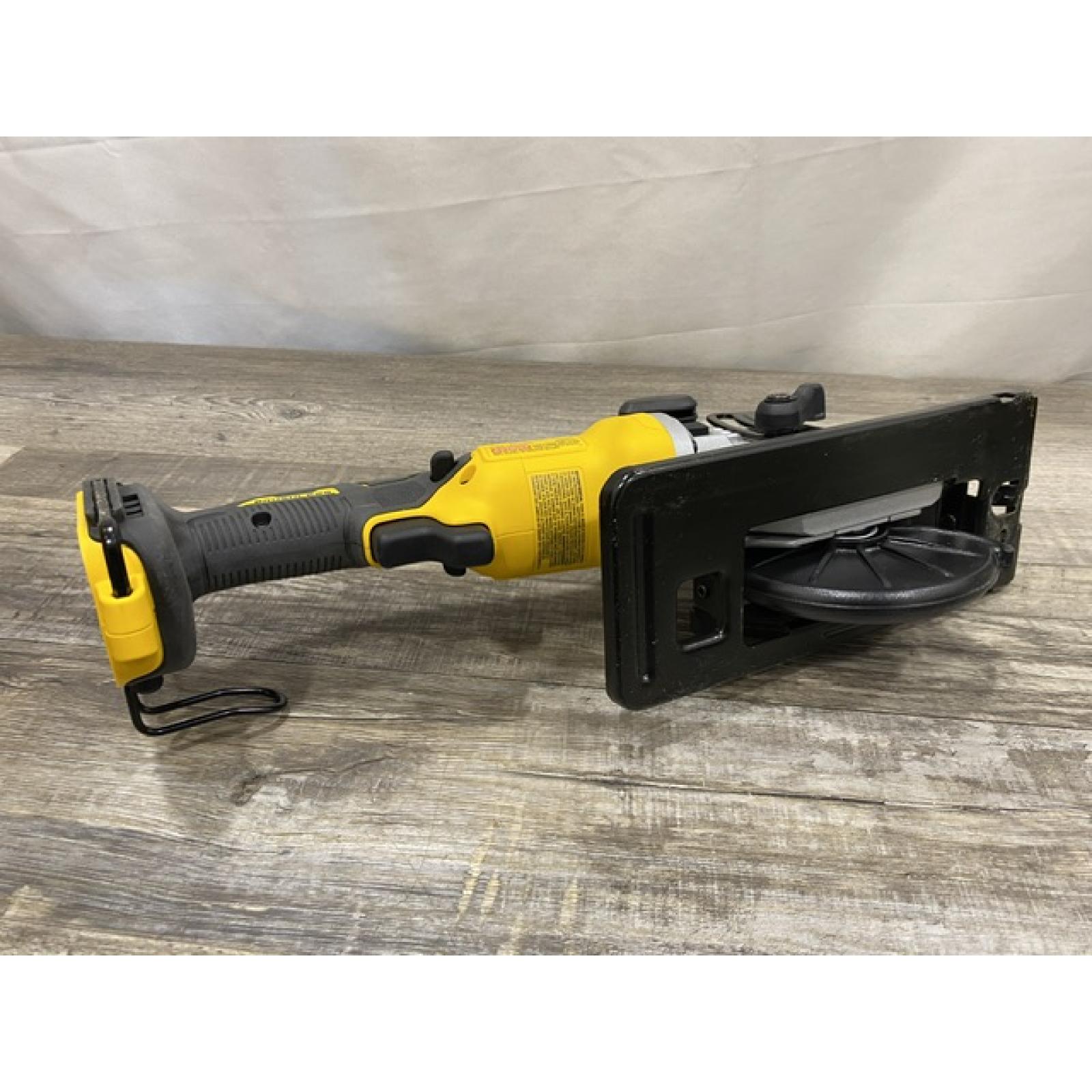 AS-IS DEWALT ATOMIC 20V MAX Cordless Brushless 4-1/2 in. Circular Saw (Tool Only)