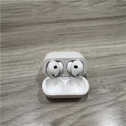 AS-IS  Apple AirPods Pro (2nd Generation) MagSafe Charging Case