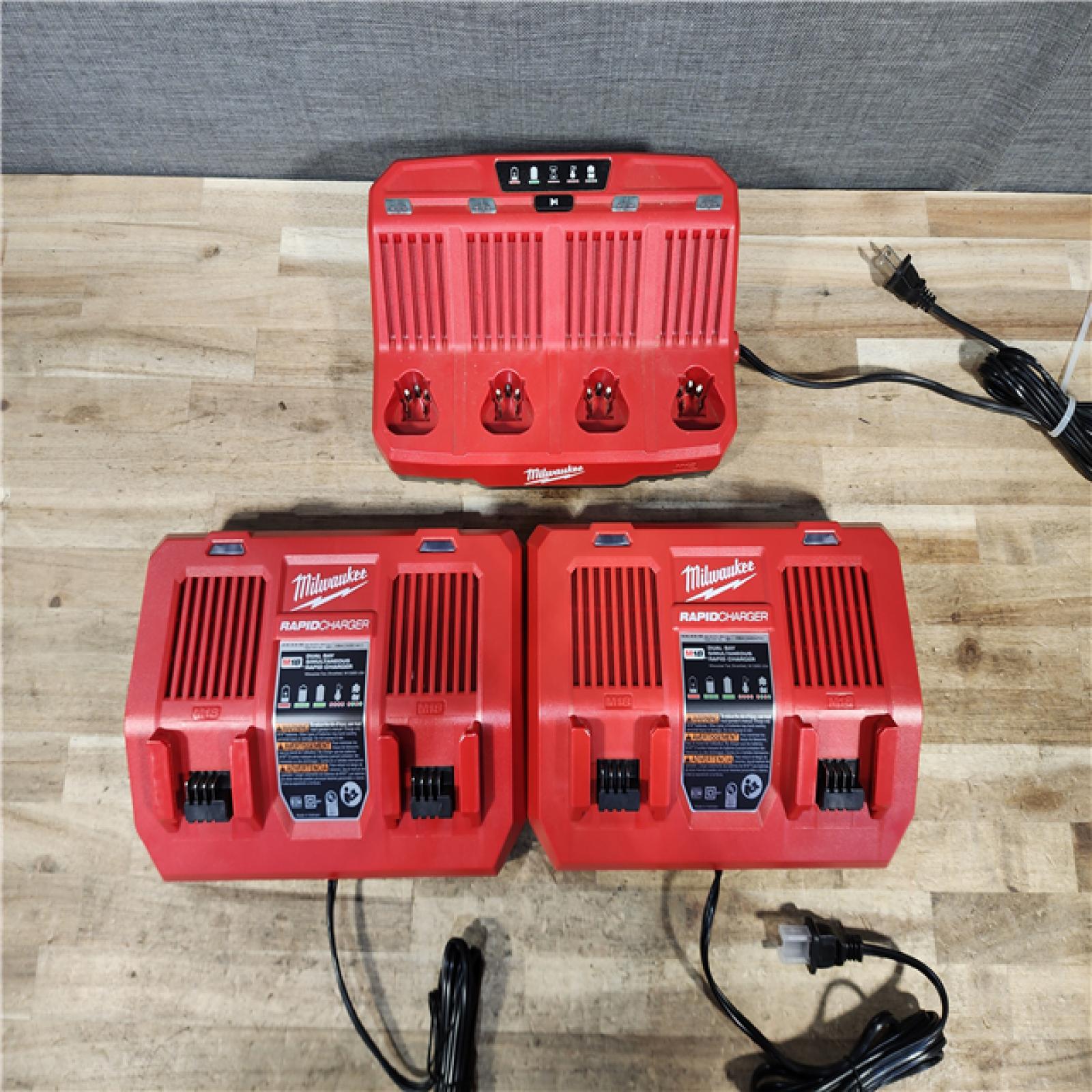 HOUSTON LOCATION - AS-IS MILWAUKEE BATTERY CHARGER PACK QTY - 3