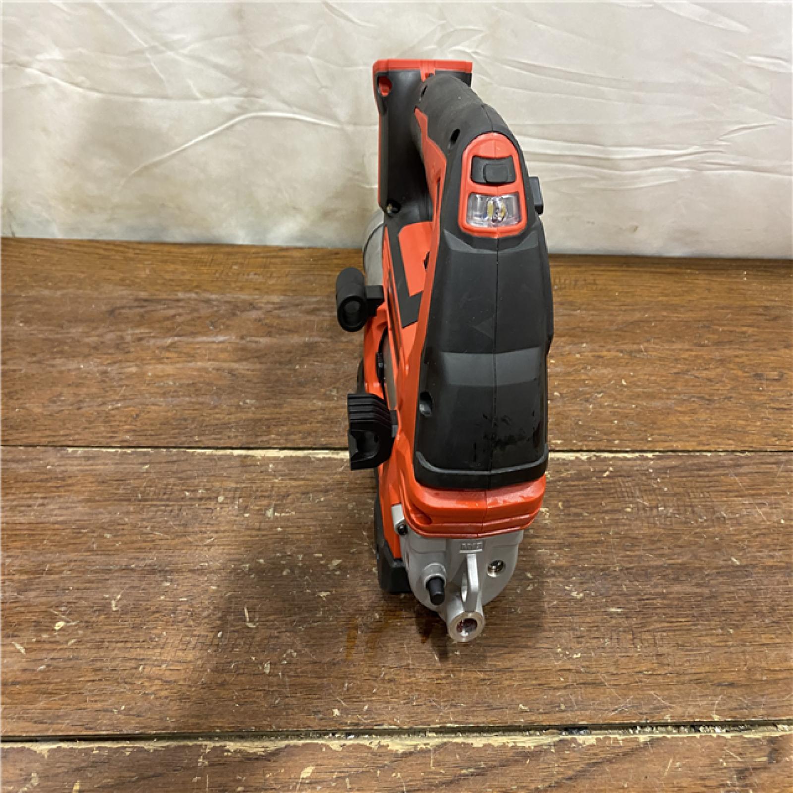 AS-IS Milwaukee Tool 10,000 PSI 14 Oz Battery-Operated Grease Gun - 48 Flexible Hose, 31 Strokes/oz | Part #2646-20