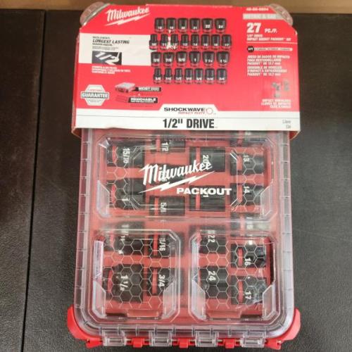 Phoenix NEW Milwaukee SHOCKWAVE Impact-Duty 1/2 in. Drive Metric and SAE Standard Impact PACKOUT Socket Set (27-Piece)