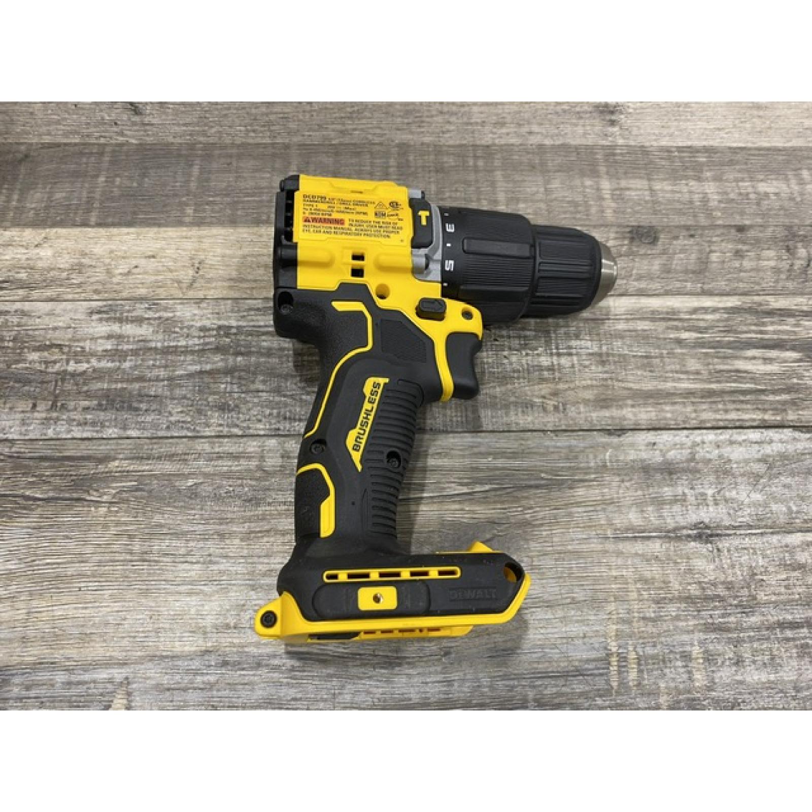AS-IS DEWALT ATOMIC 20V Cordless 1/2 in. Compact Hammer Drill Kit