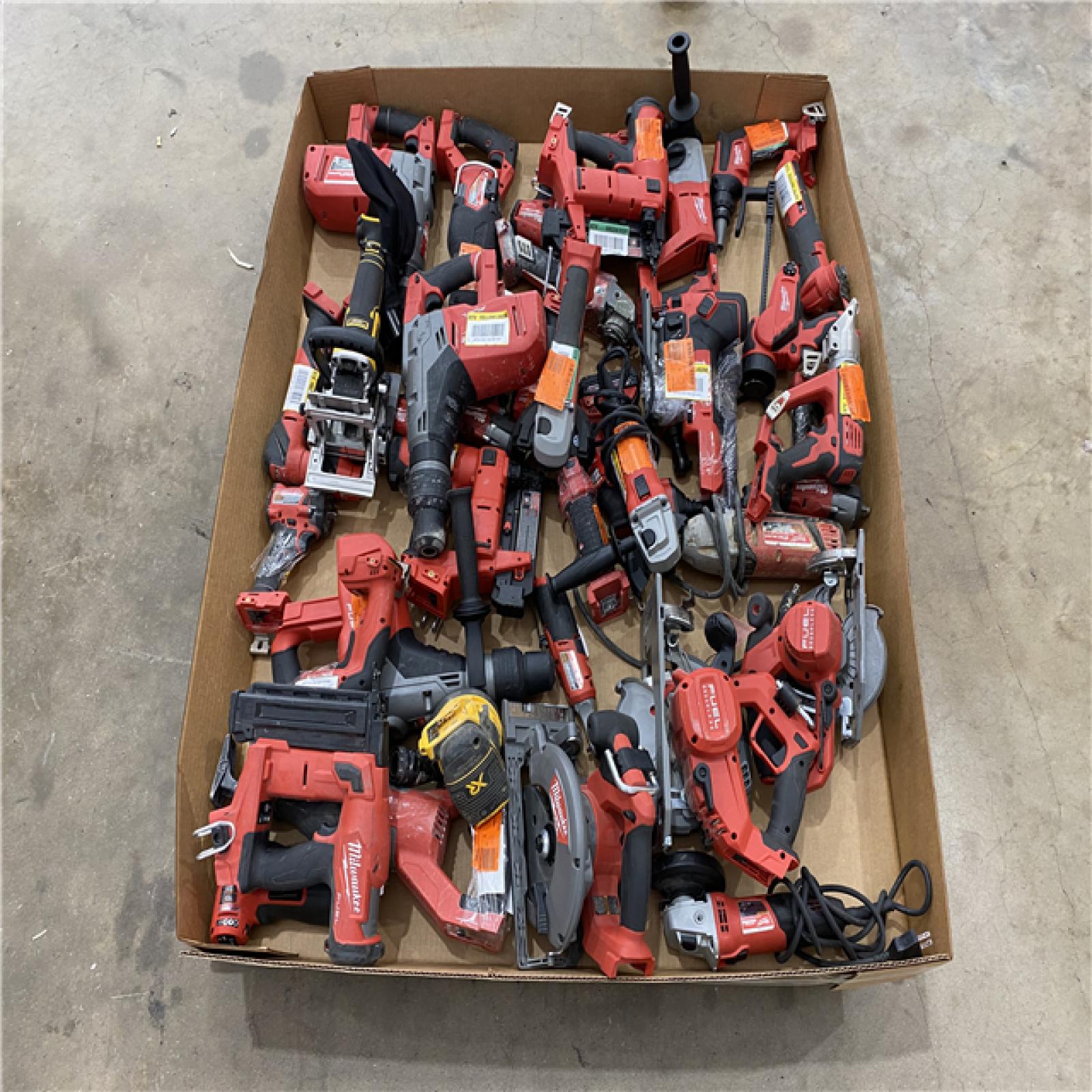 Houston Location AS IS - Tool Pallet