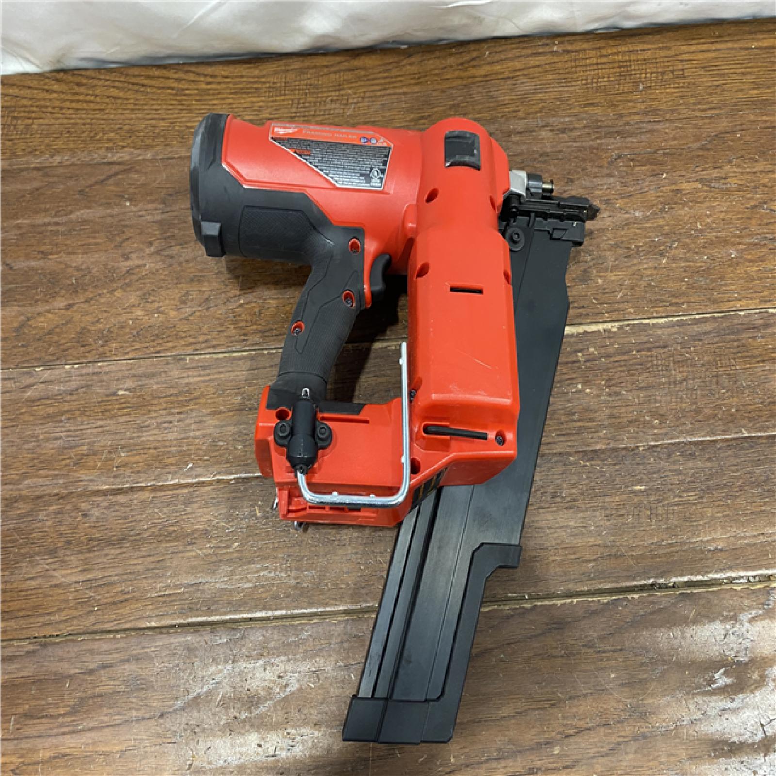 AS-IS Milwaukee 2744-20 M18 FUEL 3-1/2 in. 18-Volt 21-Degree Lithium-Ion Brushless Cordless Framing Nailer (Tool-Only)