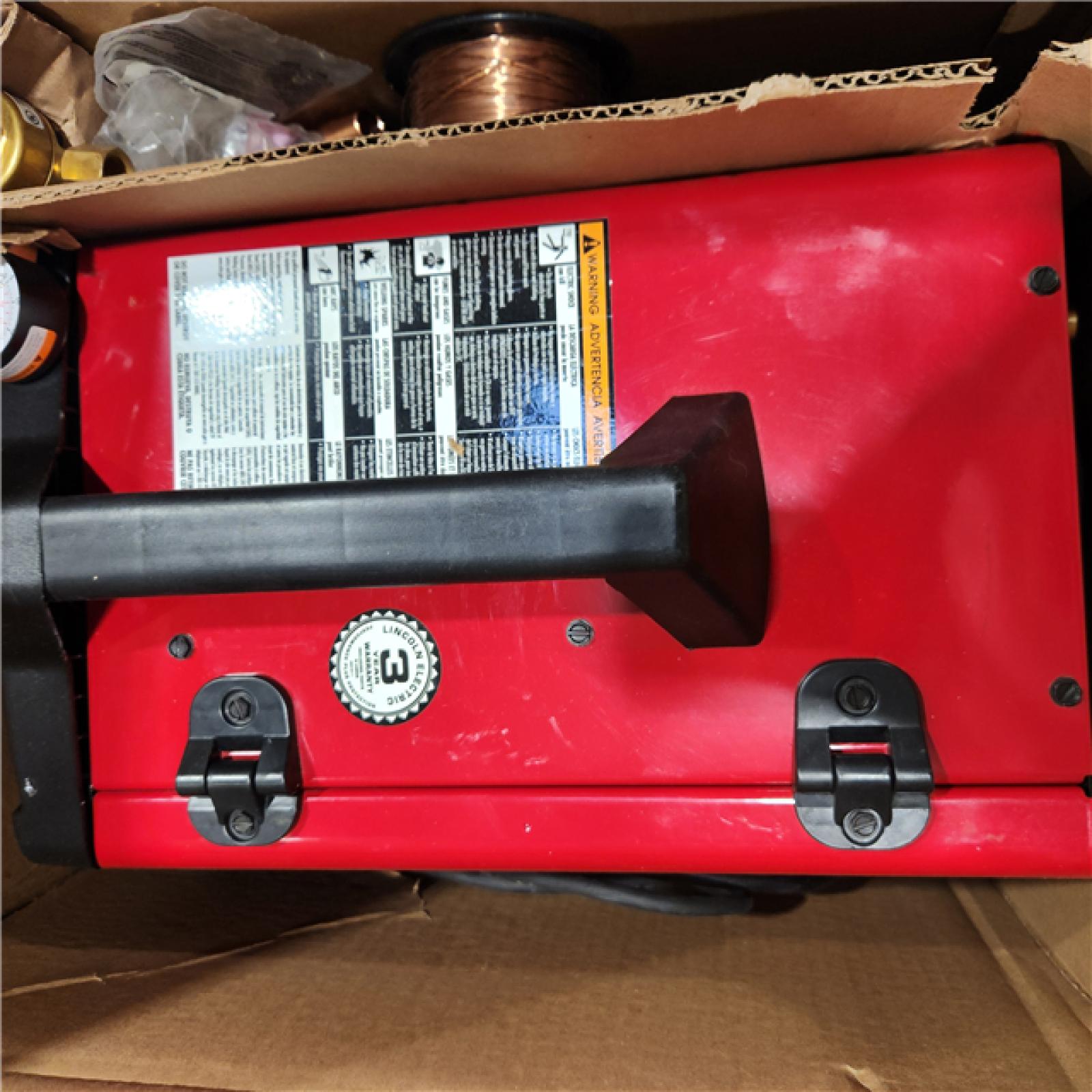 Dallas Location - As Lincoln Electric Weld Pak 140 HD Wire-Feed Welder
