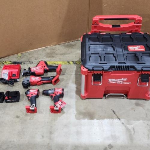 HOUSTON LOCATION - AS-IS (APPEARS LIKE NEW) Milwaukee Electric - M18 4-Tool Combo KIT